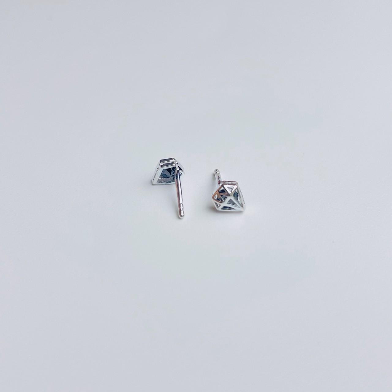 - 鑽石黑 -