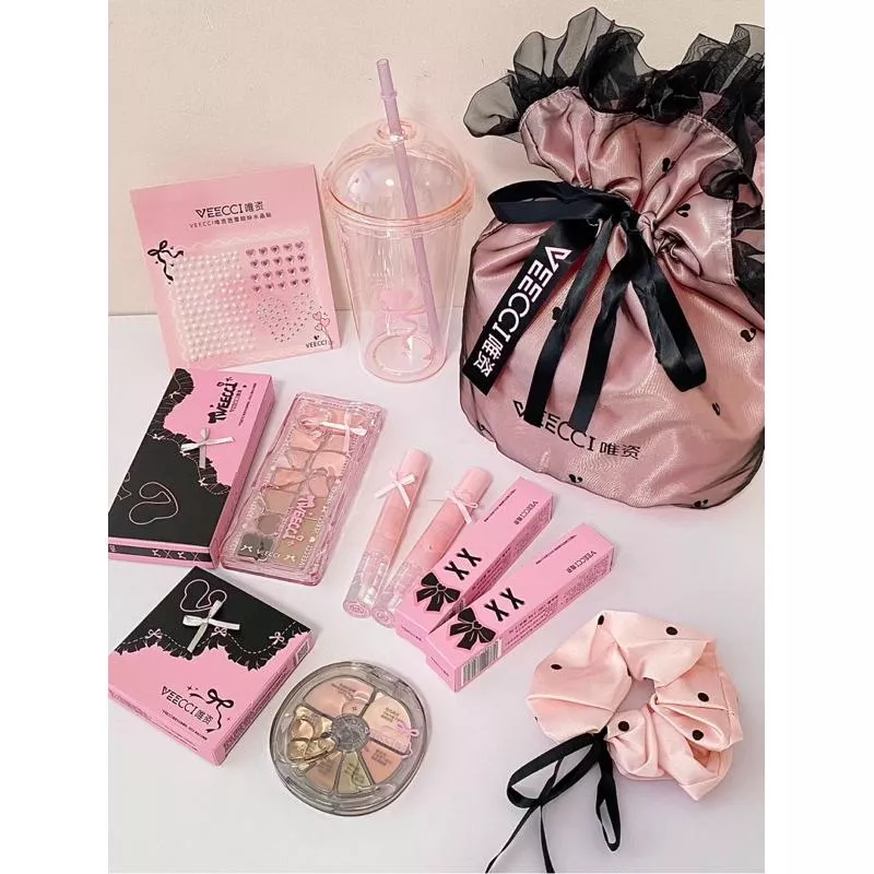 ♡現貨+預購♡ 🎀🖤唯資甜辣少女絲帶系列 禮盒 十一色眼影 雨衣口紅 七色遮瑕盤