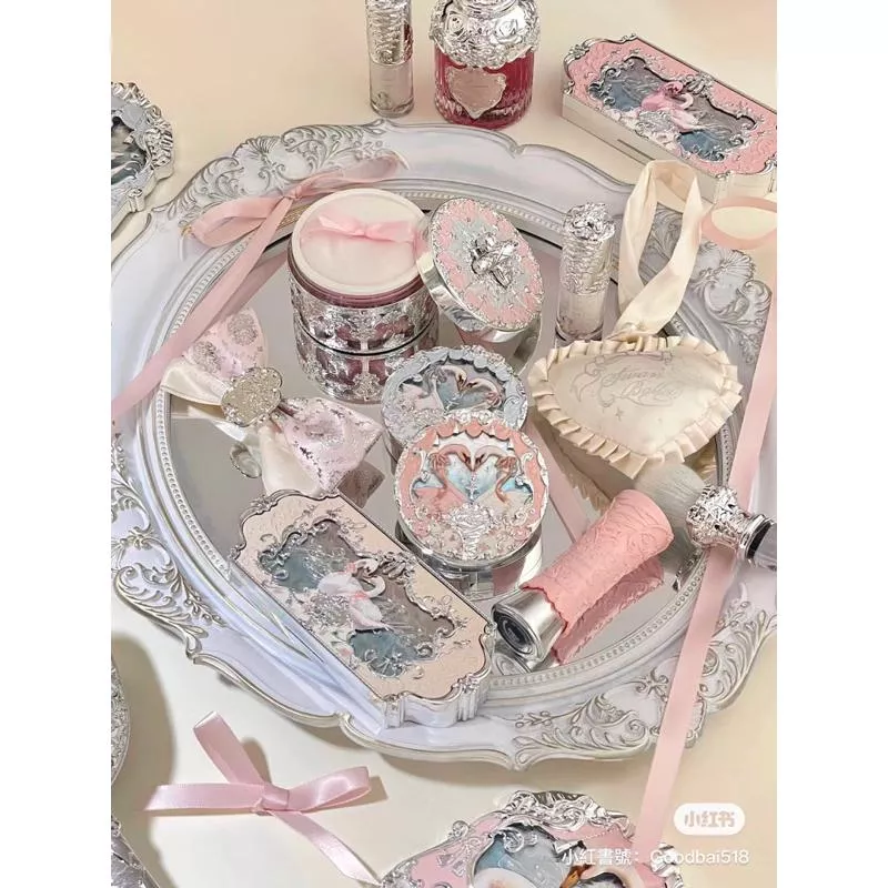 花知曉天鵝芭蕾全系列🩰🦢固體唇膏/腮紅/眼影/八音盒蜜粉/液體眼影✨