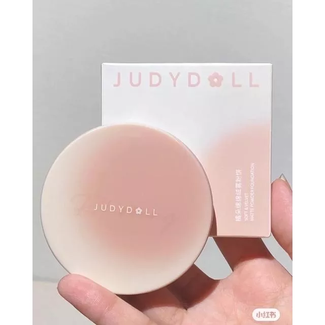 可以直接當底妝用!!橘朵白開水粉餅😳｜附粉撲子☁️定妝遮瑕力一絕、當底妝用也是偽素顏之神