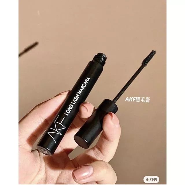 闆娘推薦💗AKF睫毛膏｜可以刷出很長又根根分明的睫毛😍