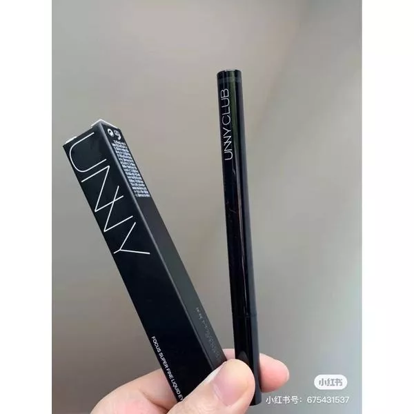 unny眼線液筆🔥cp值蠻高的一隻眼線筆