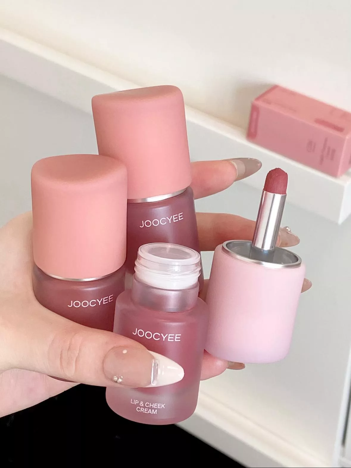 新色「一棕知秋」系列上架！不沾杯🥤酵色多用霜2.0🍦一隻搞定全妝💛