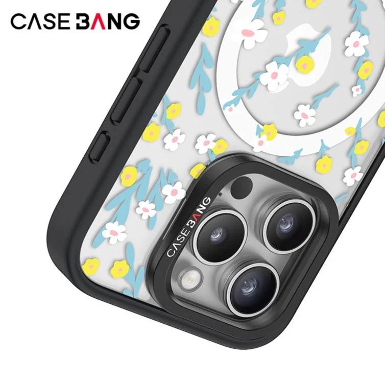 CASEBANGx藝術家Krystal聯名秘密花園系列小雏菊出奇手機殼磁吸背蓋適用於iPhone15/14/13/Plus/Pro/Max