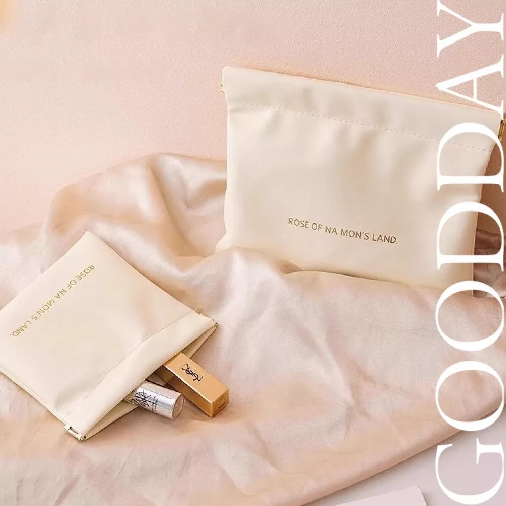 【台灣現貨】數據線收納包 磁吸收納包 自動閉合有線耳機隨身袋 電源充電器 小迷你包 便攜收納袋 彈片收納包 零錢包