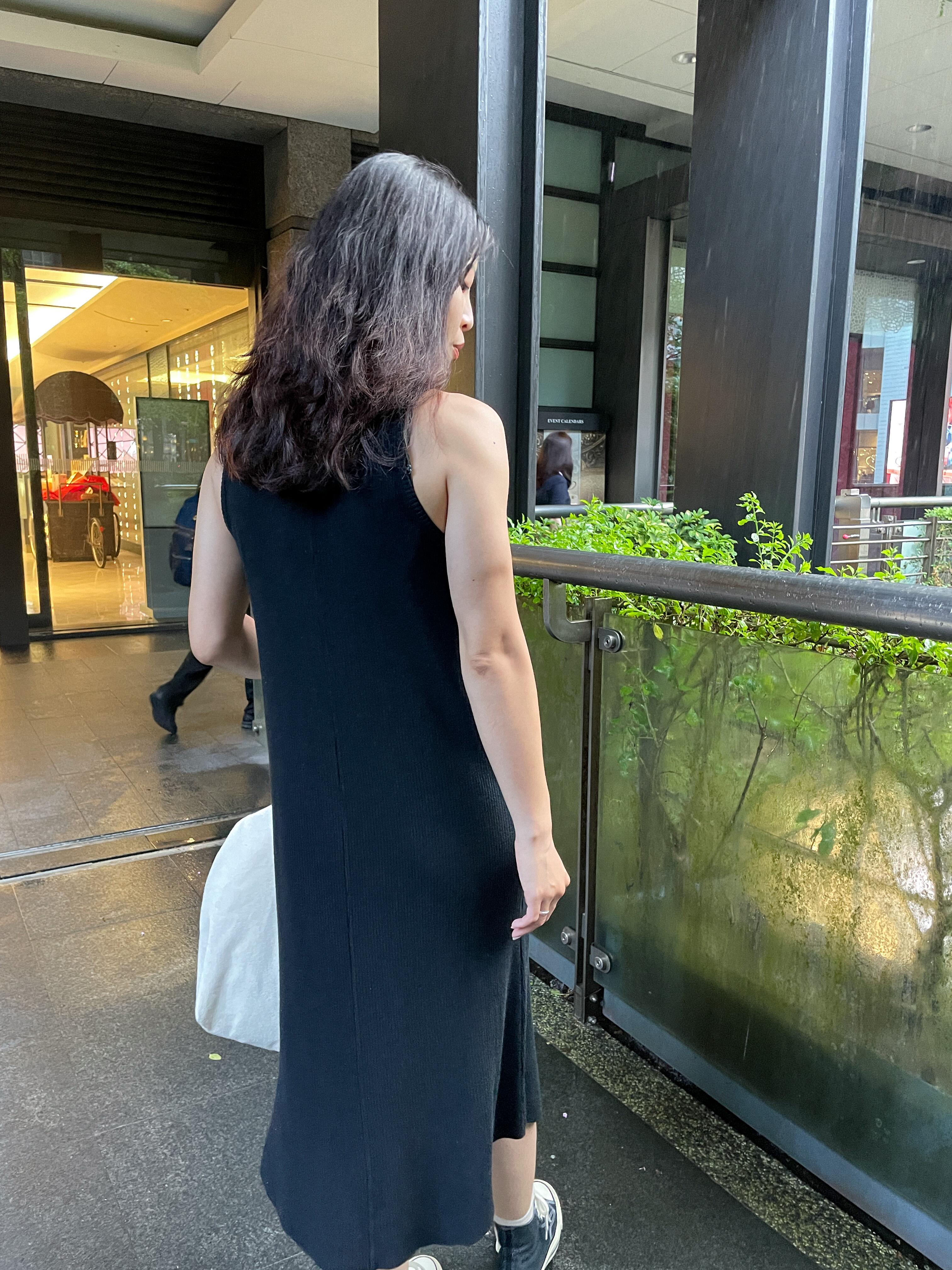黑針織背心洋裝