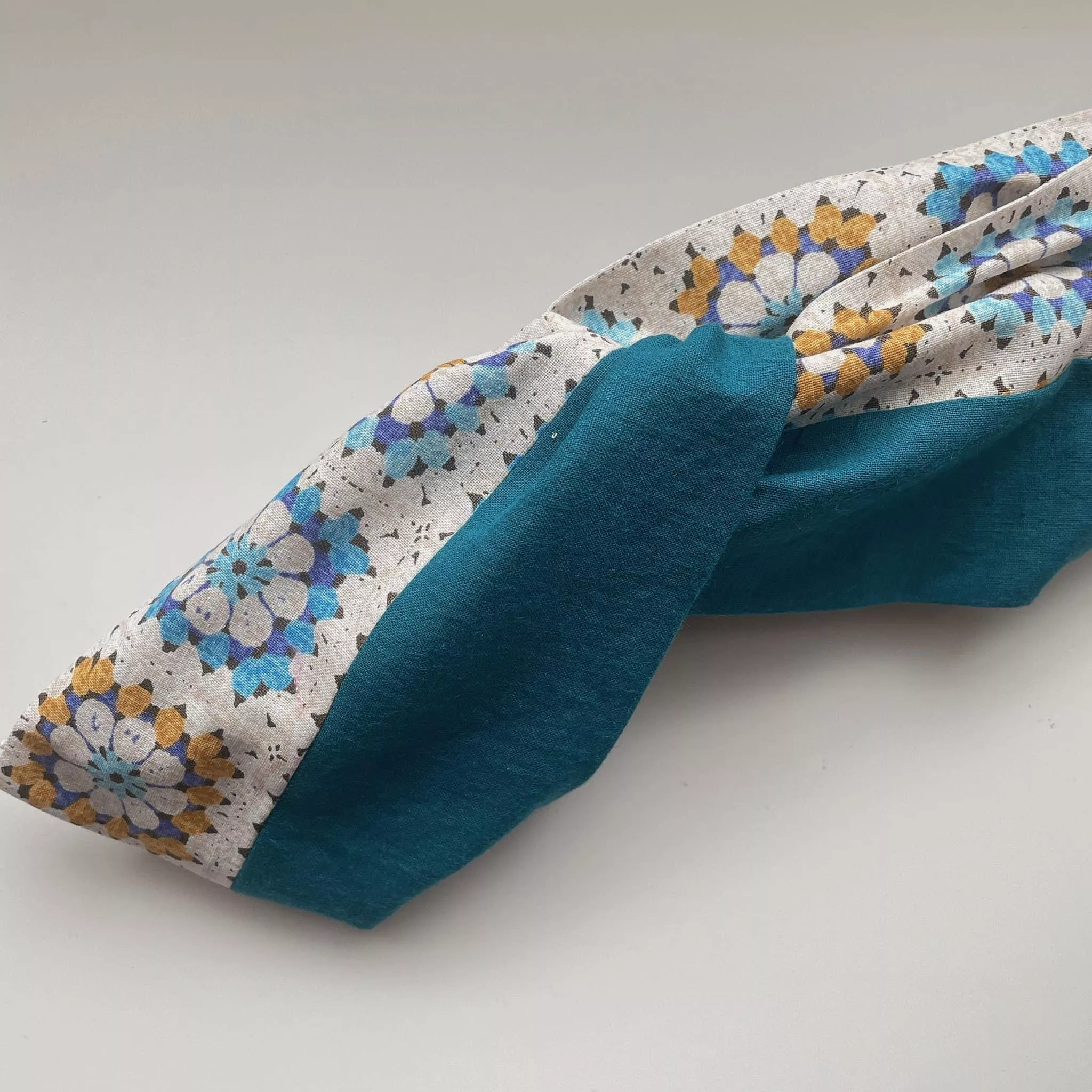 【甜甜價8折】餅乾花_極寬鬆緊髮帶（剩藍）