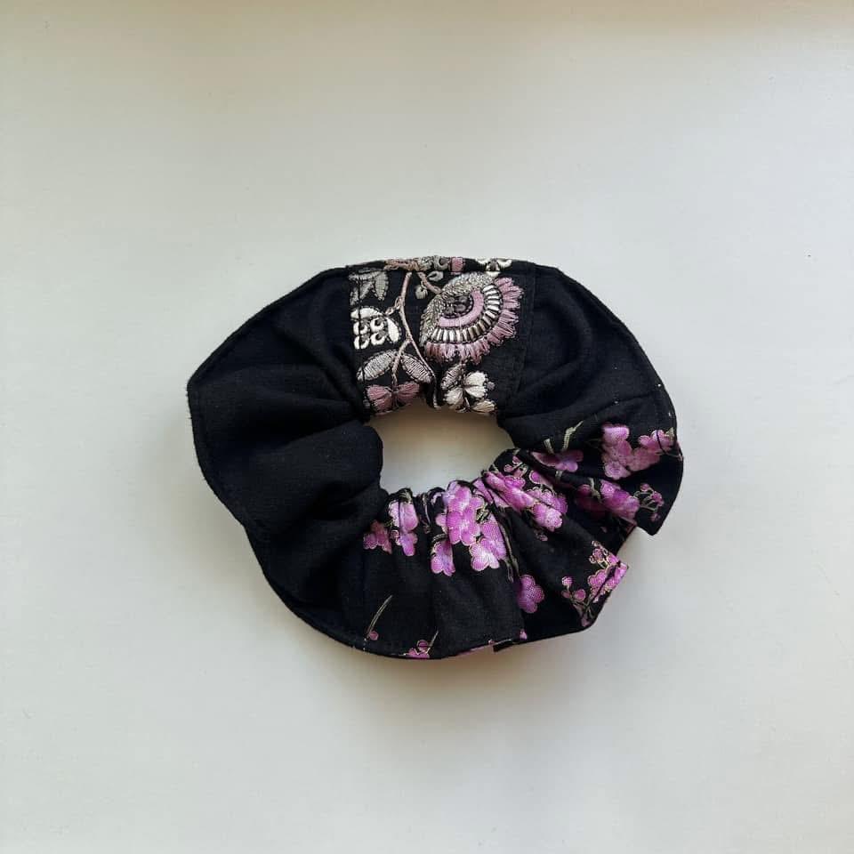 黤黮紅梅（印度刺繡）_波浪圈髮束