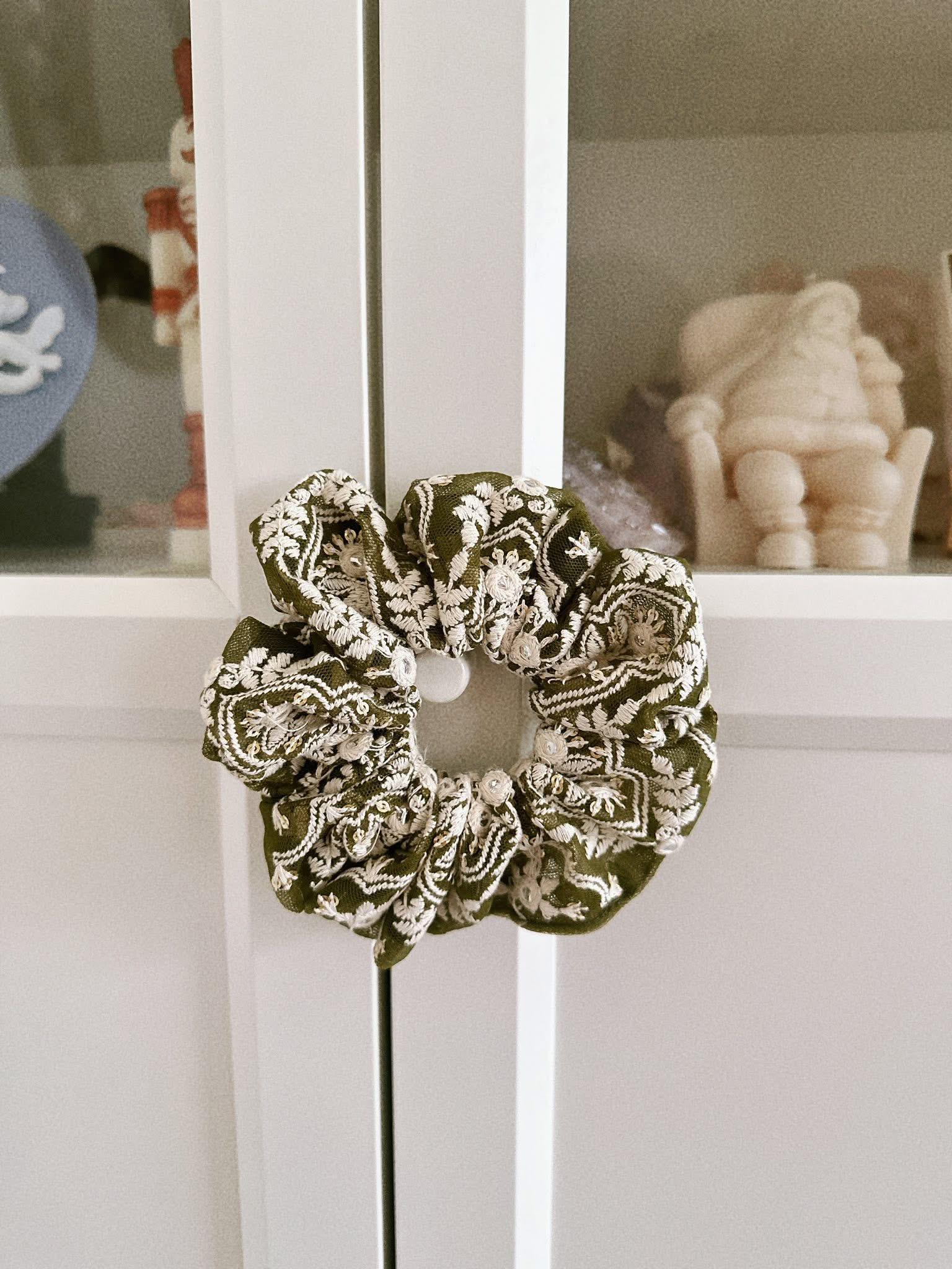 山巒（印度刺繡）_波浪圈髮束