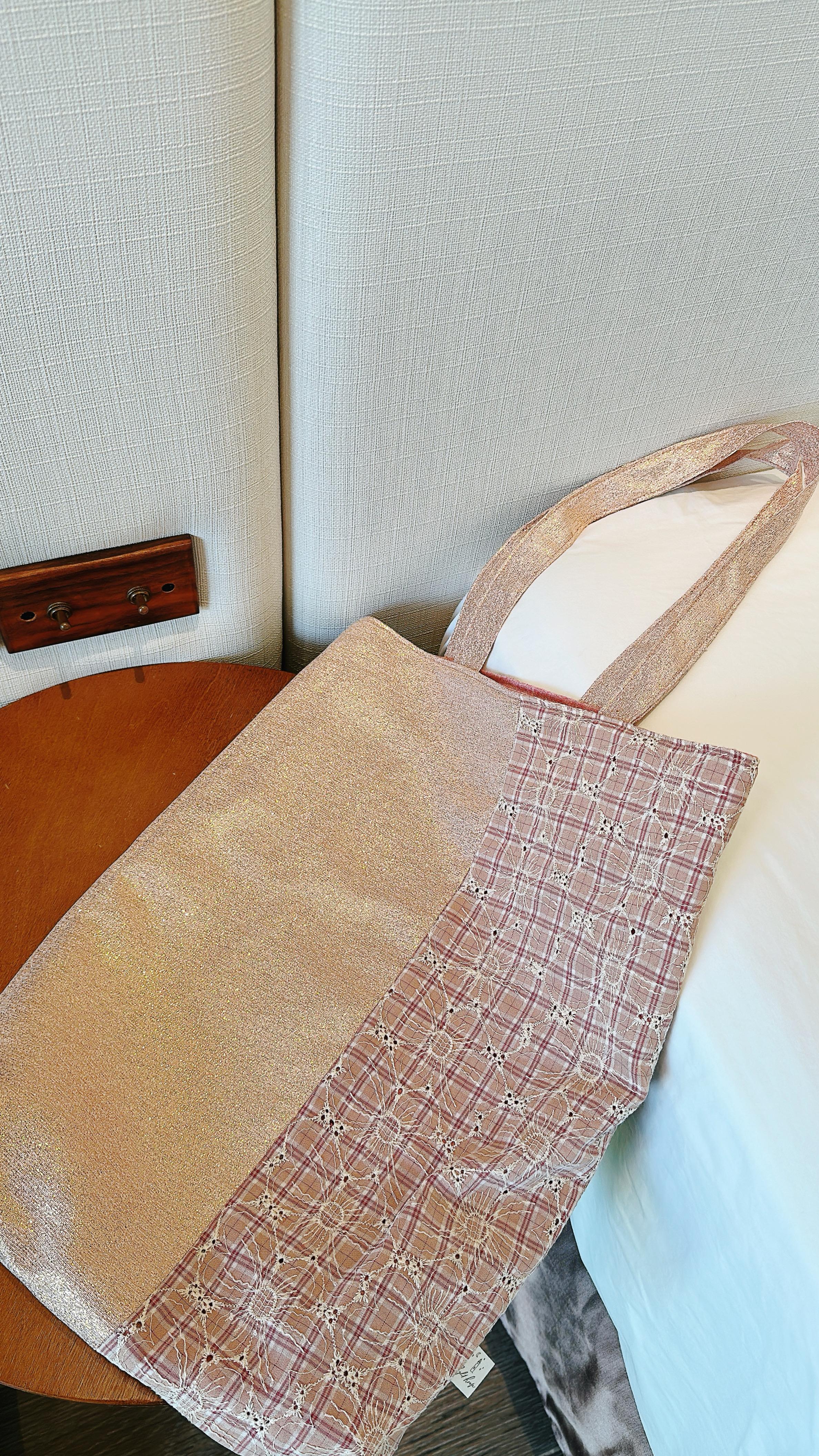 萌圈、映紅（刺繡拼接）_立體輕巧肩背袋