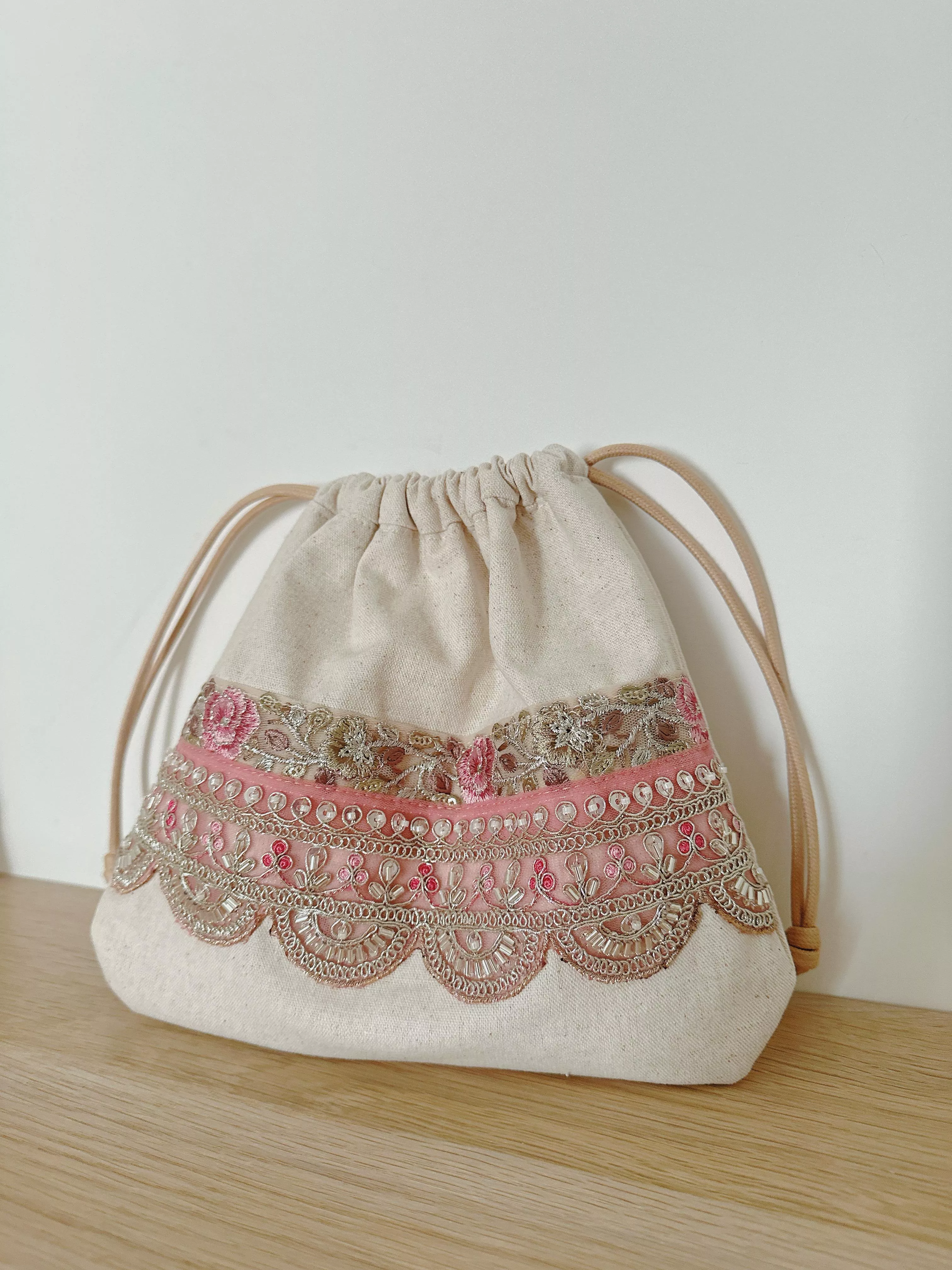 光裡有花|名古屋刺繡系列_蠟繩束口袋 光裡有花|名古屋刺繡系列_蠟繩束口袋