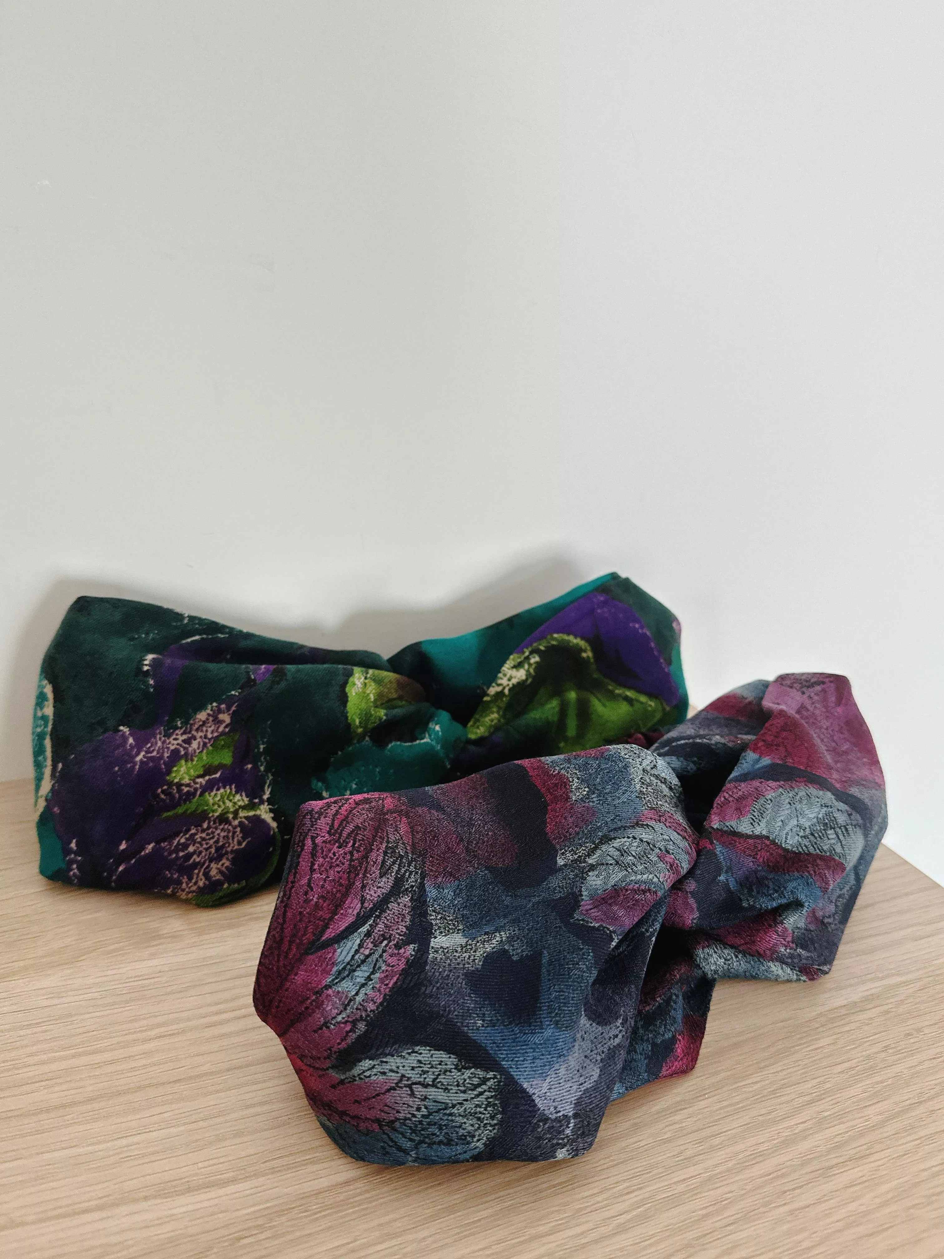 夜綠私語·渲染之野(日本老布)_極寬版交叉鬆緊髮帶 夜綠私語·渲染之野(日本老布)_極寬版交叉鬆緊髮帶