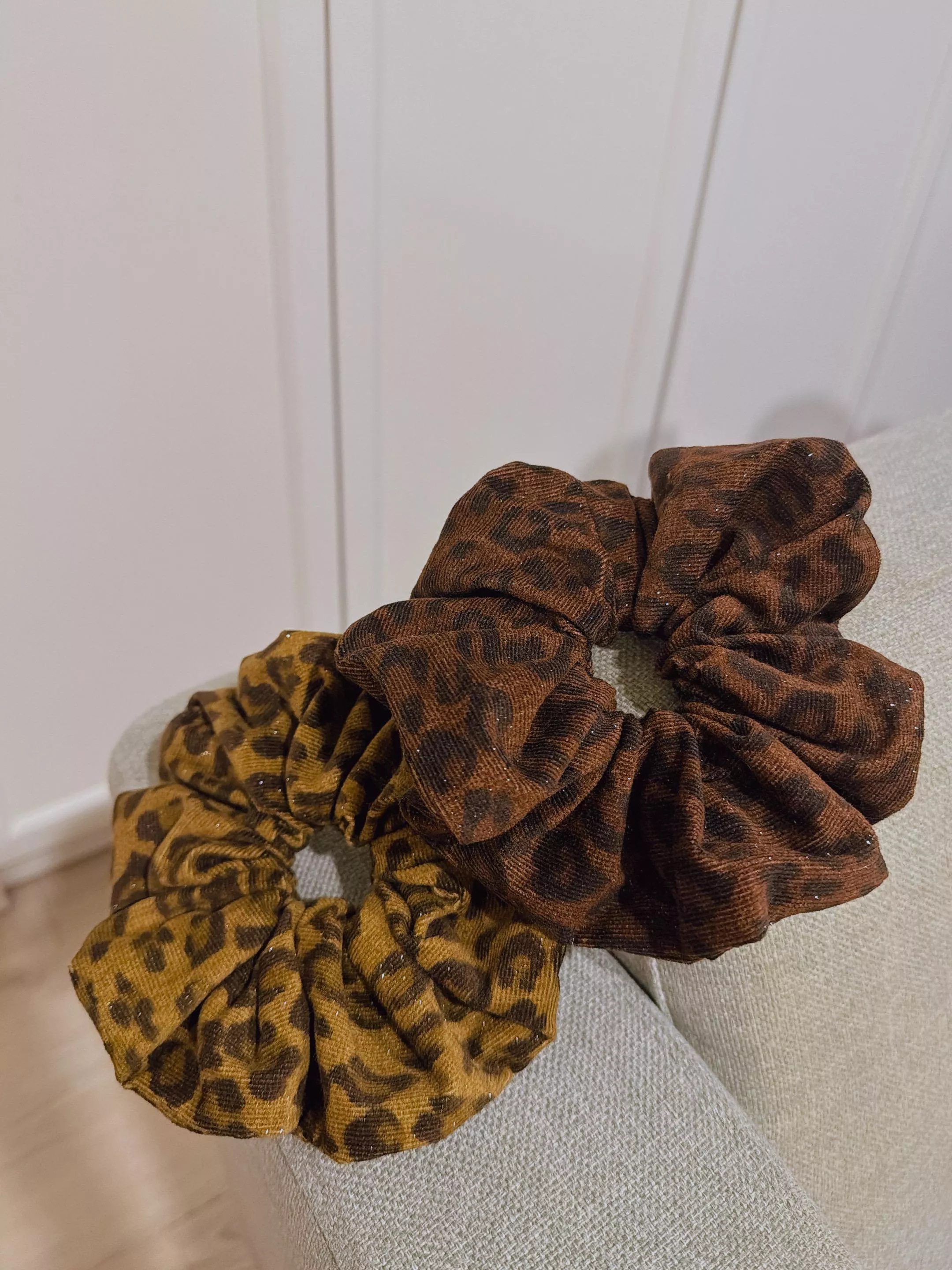 ［名古屋限定］大款_琥光豹影（沙棕、赤褐）_波浪圈髮束