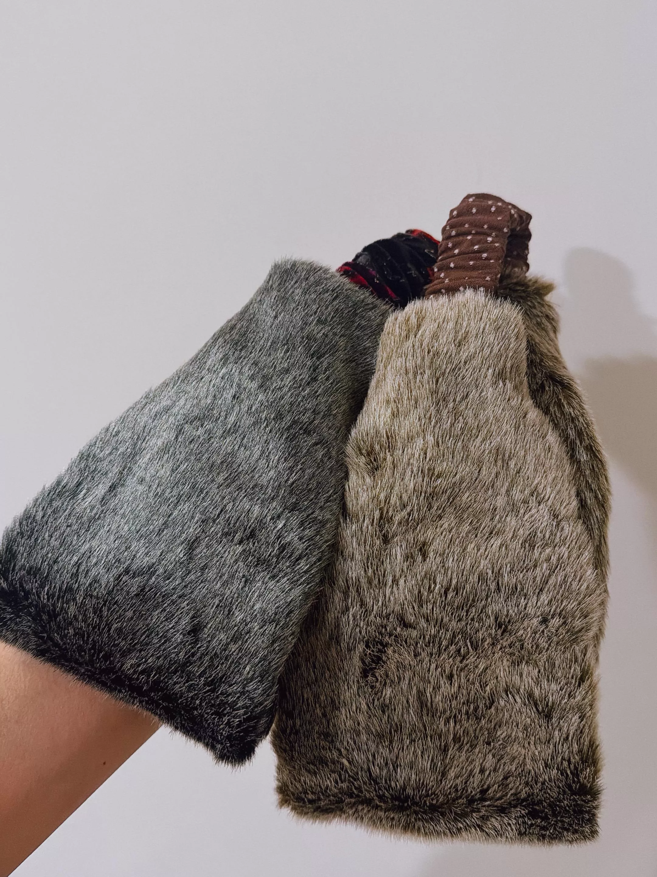 白刷毛冬季毛毛（黑/咖）_平面毛絨絨