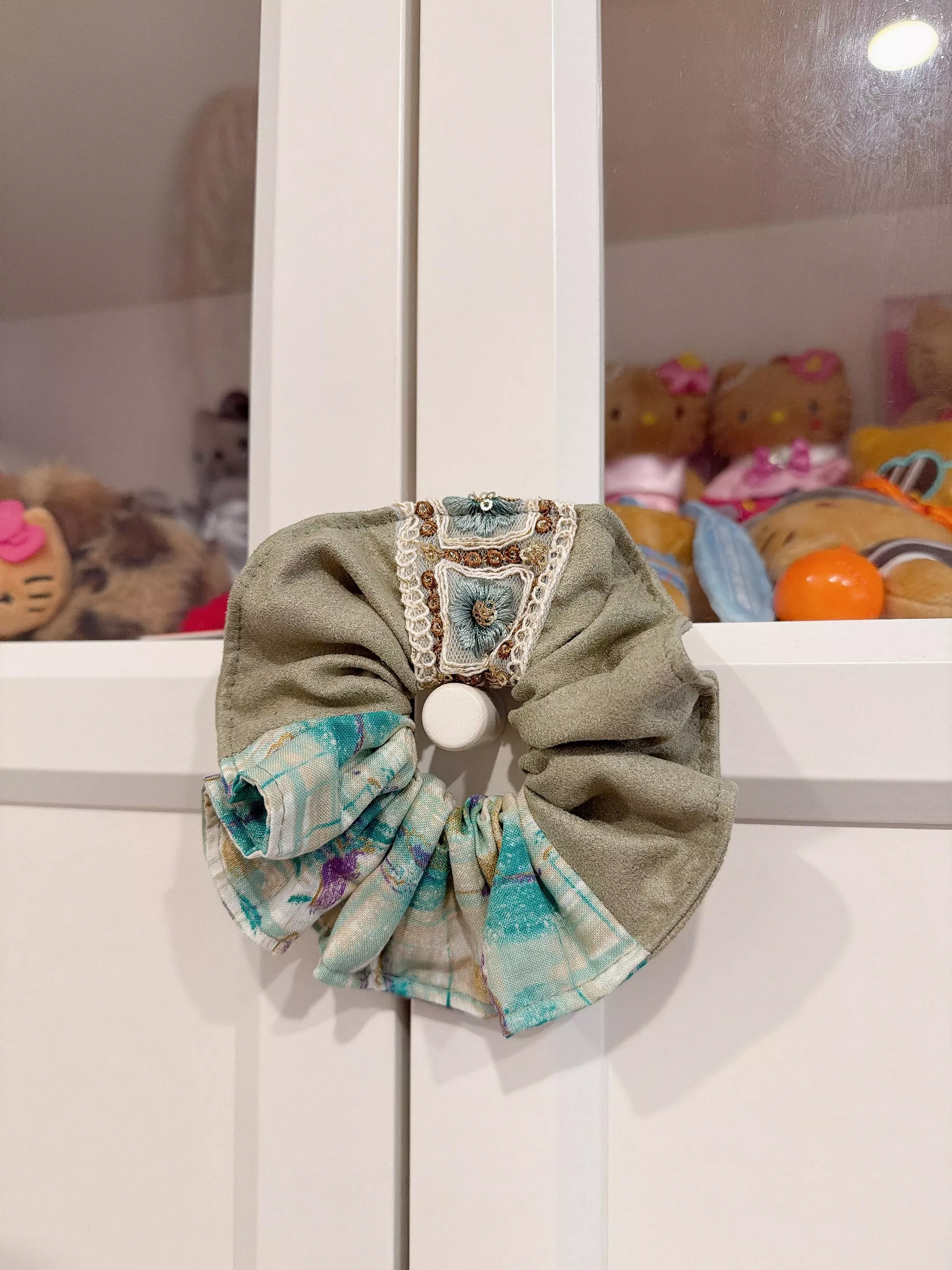 苔嶼微光（印度刺繡）_波浪圈髮束