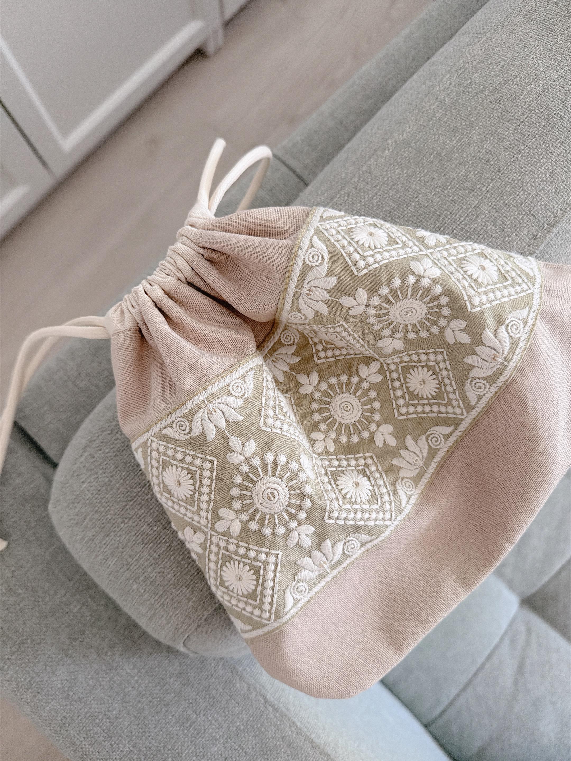 鼠尾草窗花（印度刺繡）_蠟繩束口袋