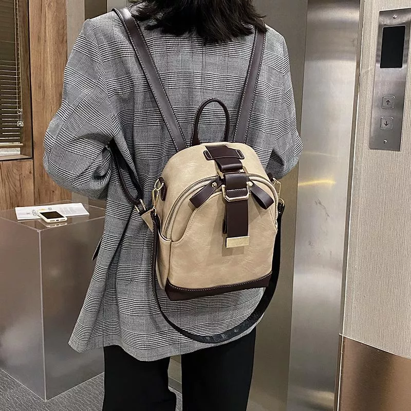 立體簡約撞色後背包