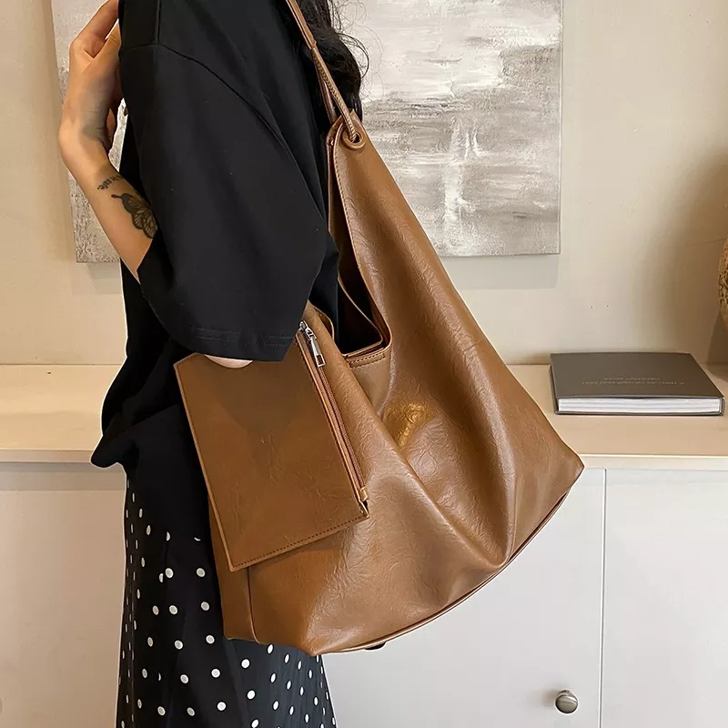 軟皮大容量單肩腋下包