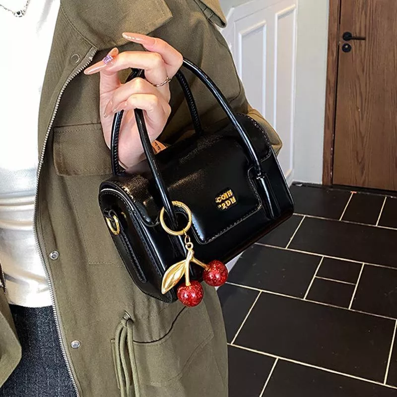 可愛櫻桃油皮小巧手提包