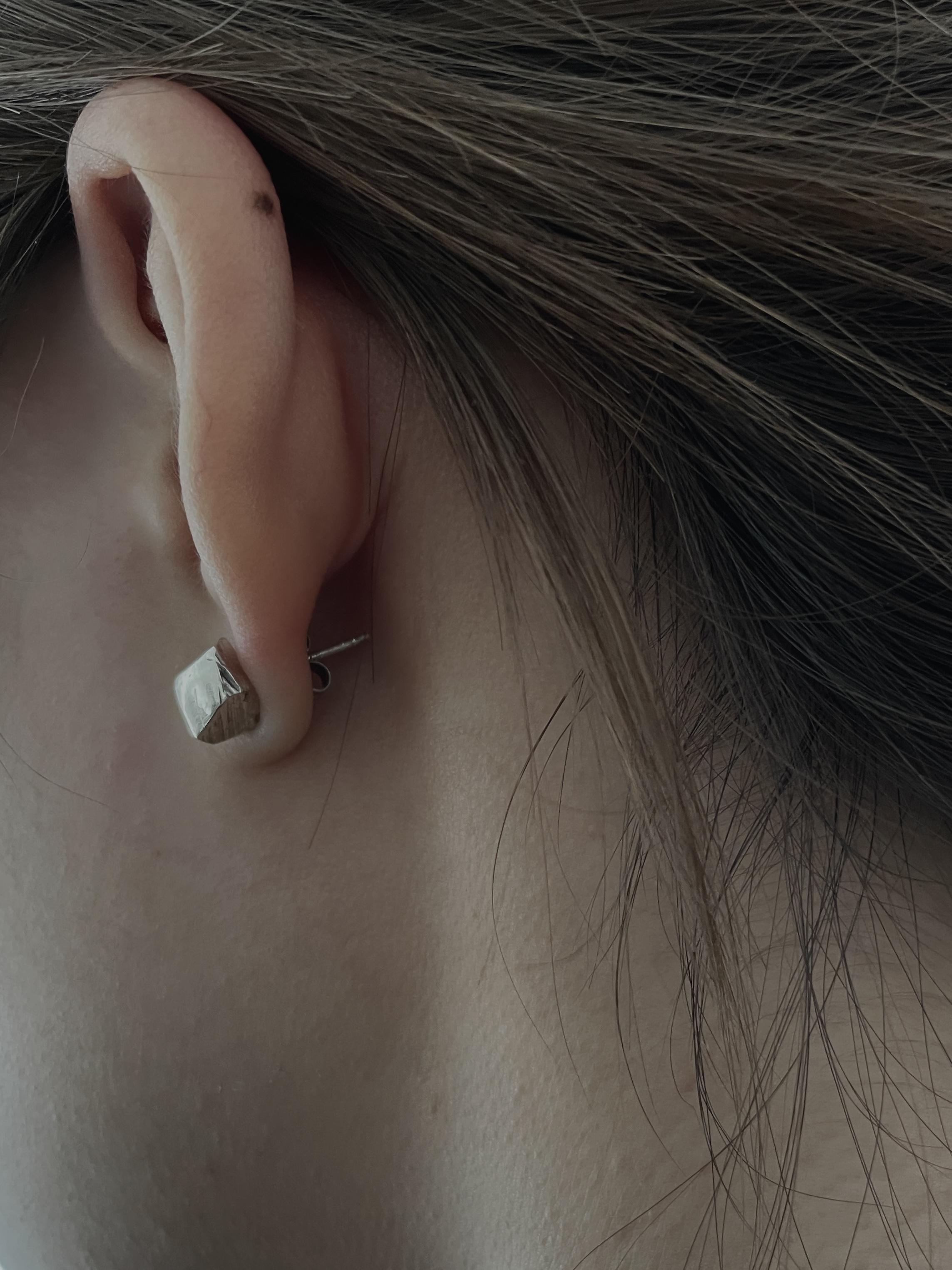 Iceberg earrings 冰石純銀耳環