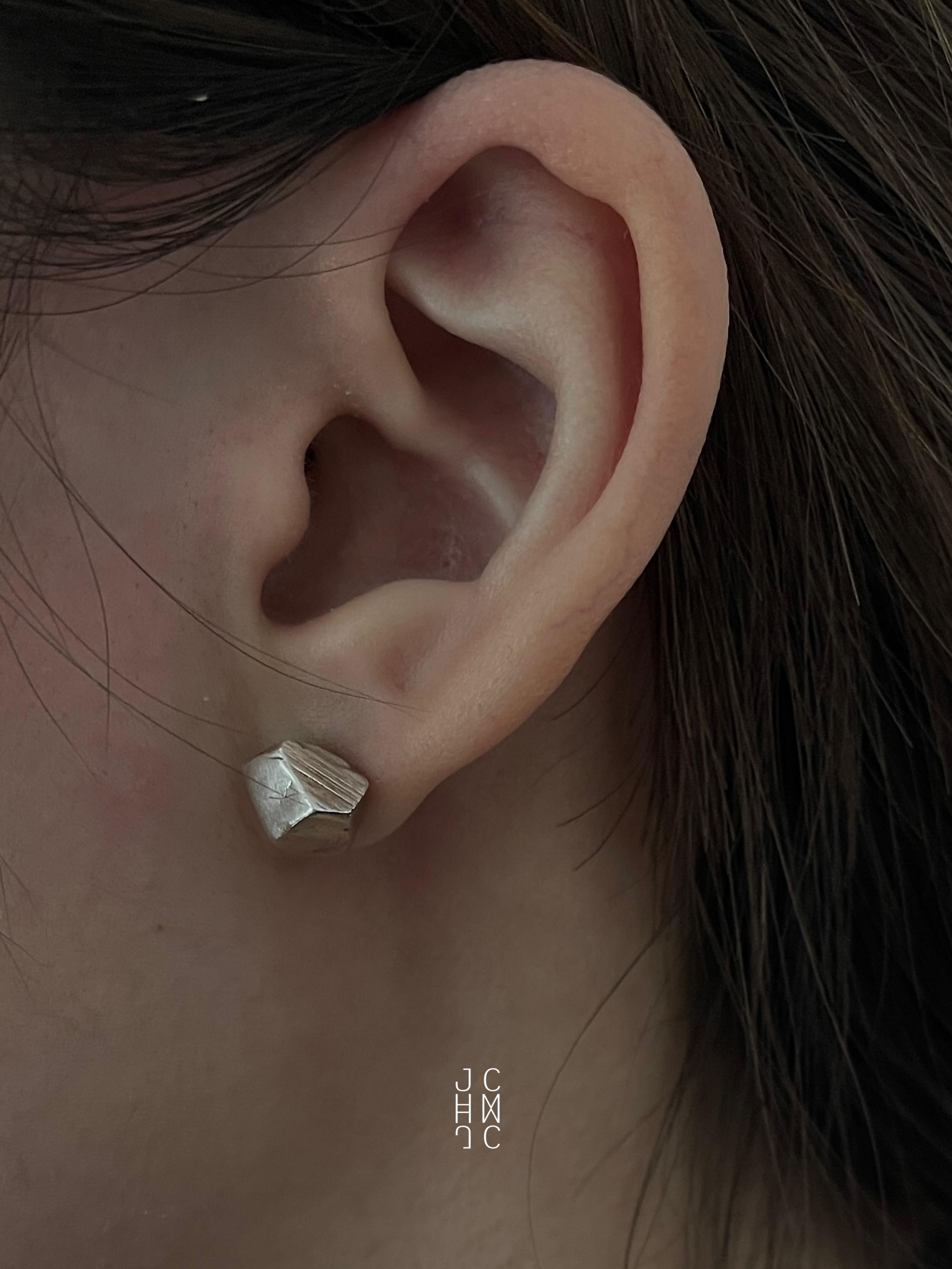 Iceberg earrings 冰石純銀耳環