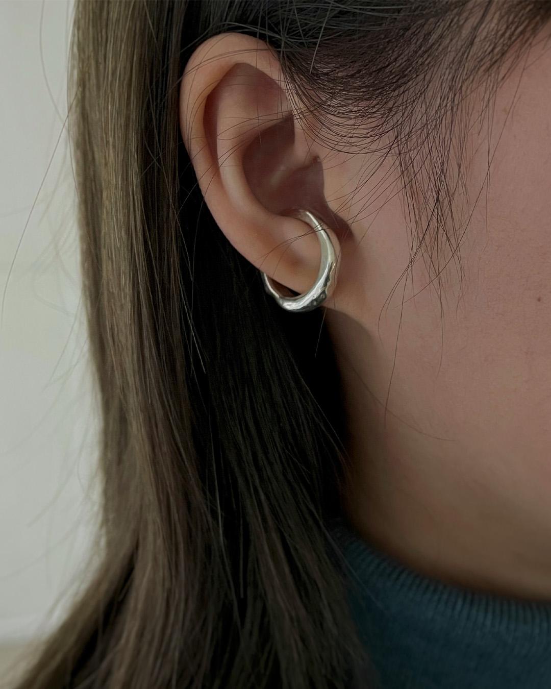 Moon silver ear cuff 純銀耳骨夾