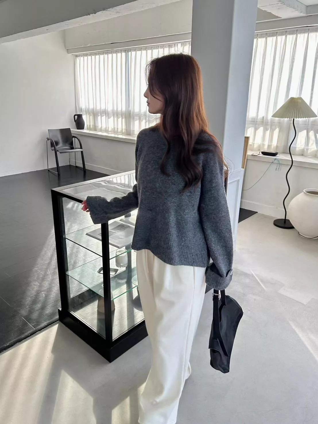 折袖貝殼釦針織上衣