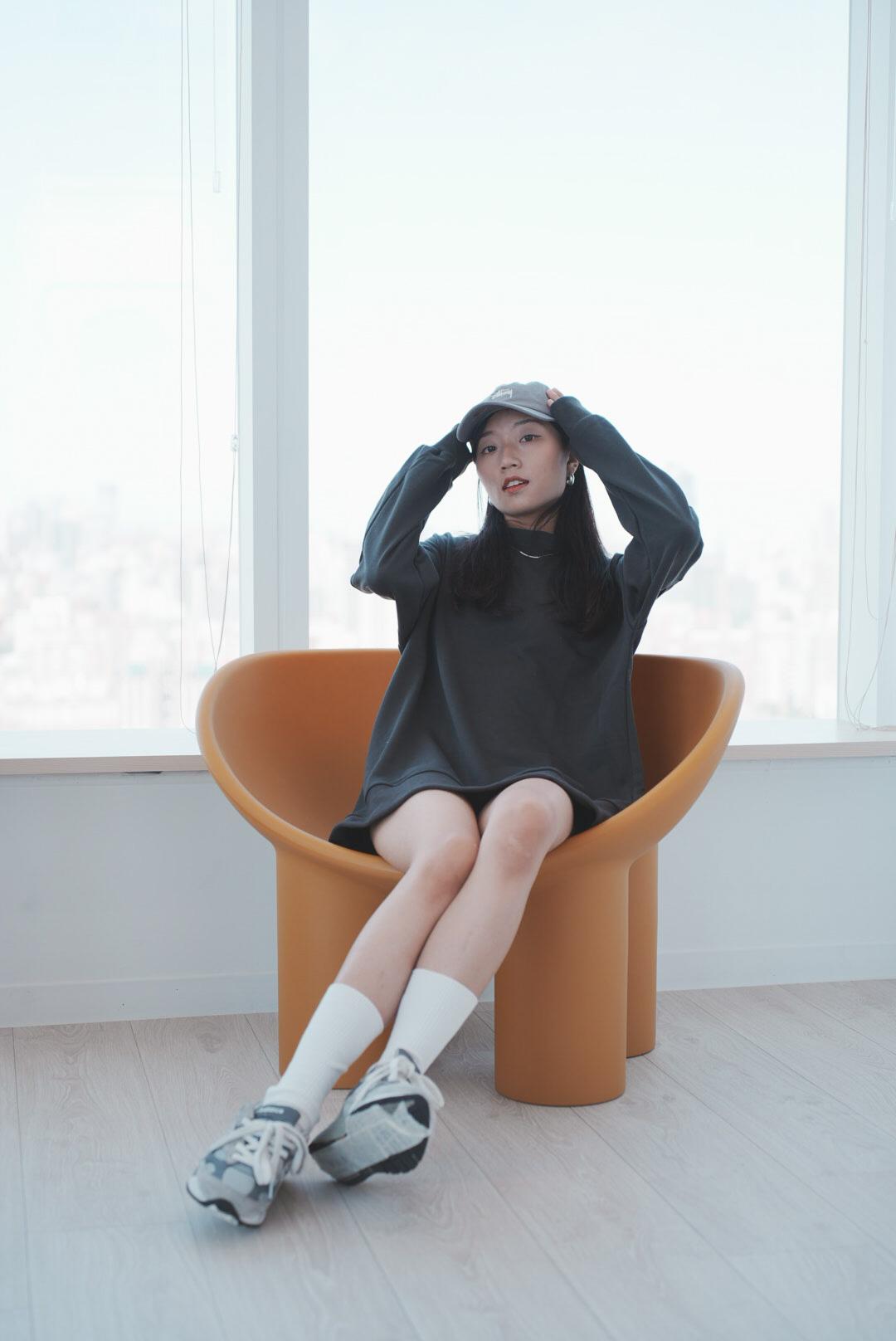 oversize露背個性綿長袖上衣