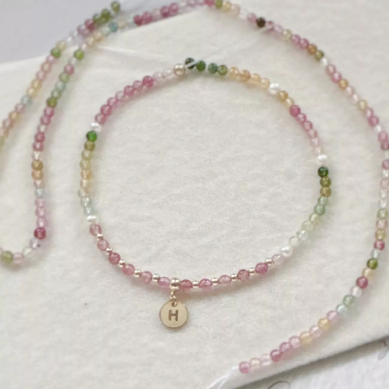 14KGF ❘ 多彩碧璽字母彈性手鍊 / 客製字母