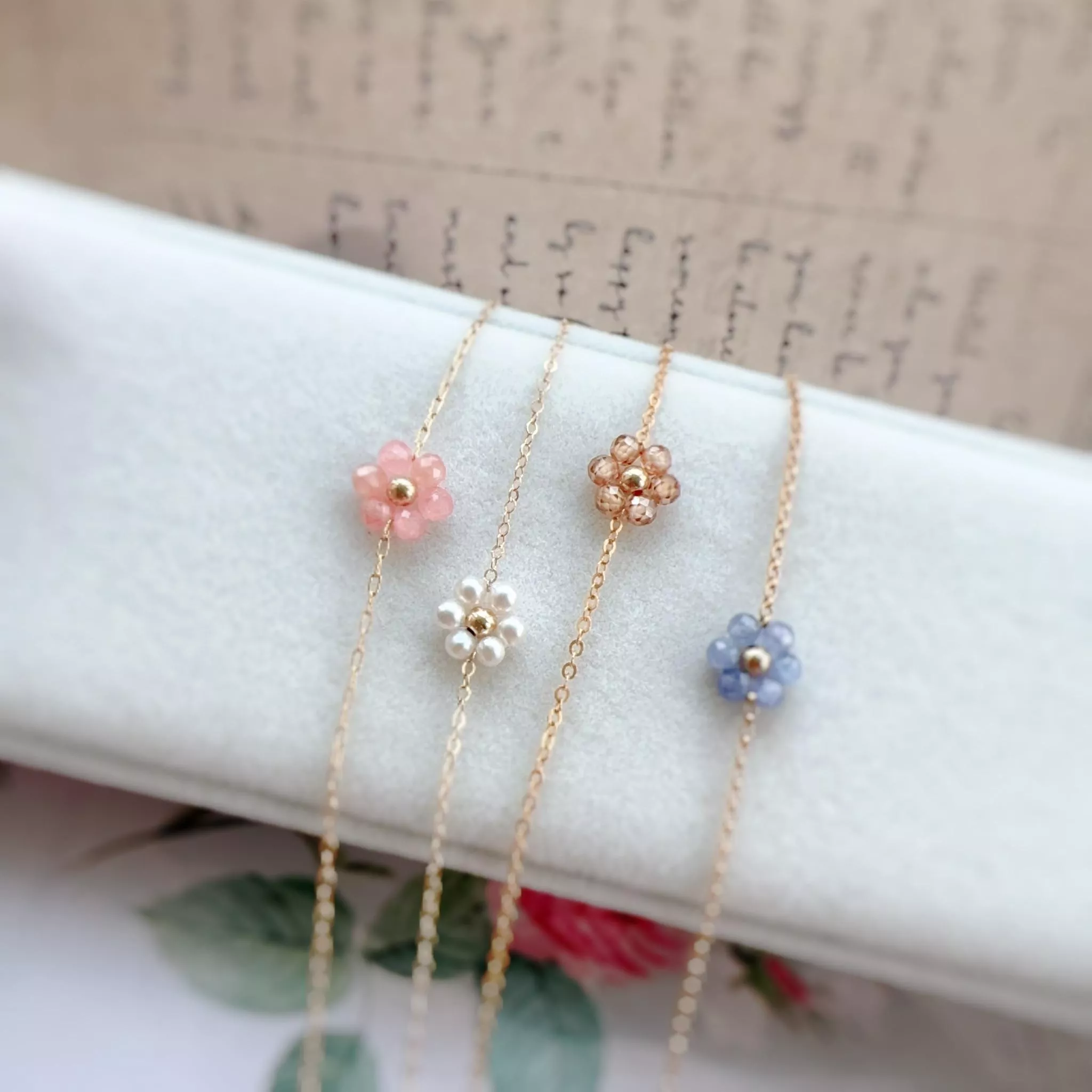 14KGF ❘ 天然寶石花語手鏈系列 丹泉石、紅紋石、天然珍珠、天然鋯石