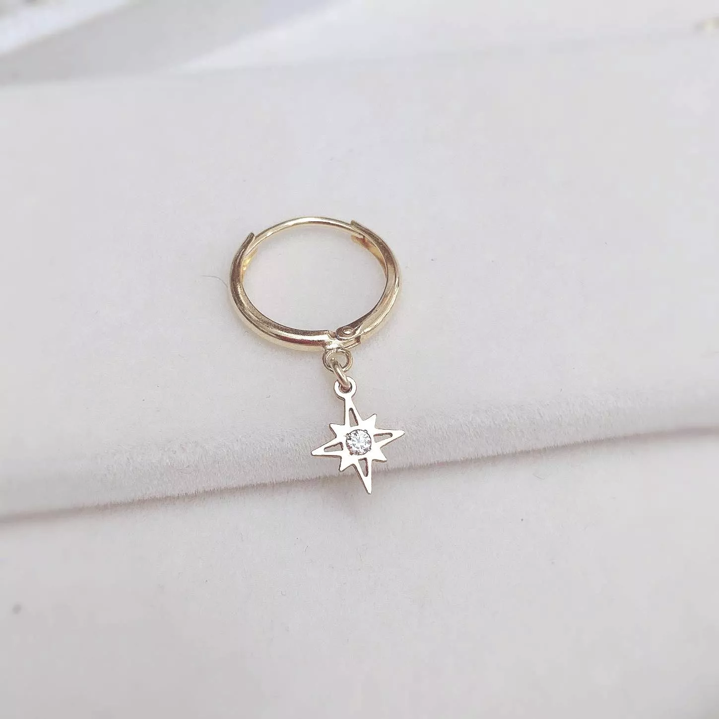 14KGF  ❘  八芒星光 扣式耳圈
