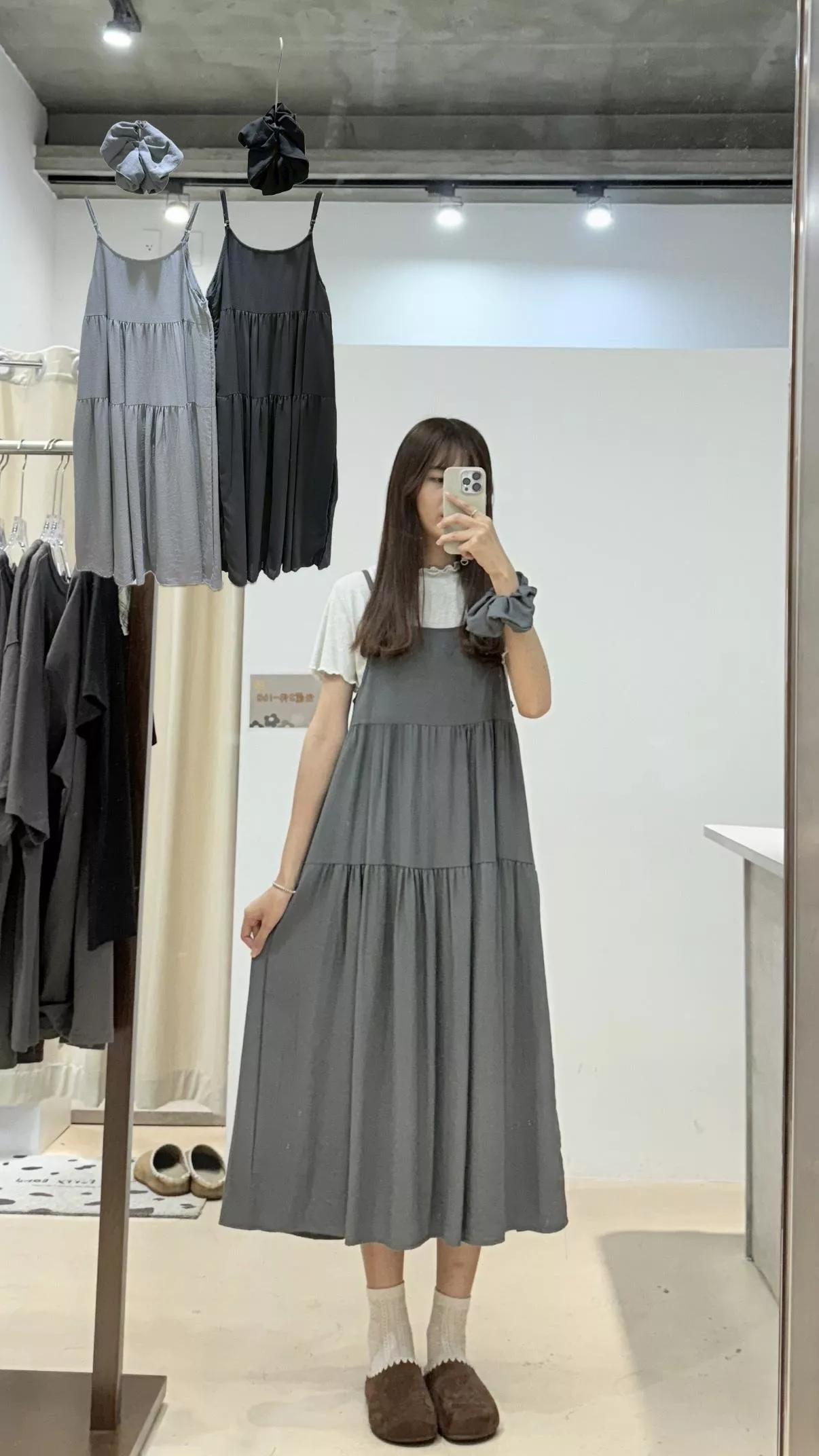 慵懶層次細肩蛋糕洋（附髮圈）（肩帶可調整長度）2color