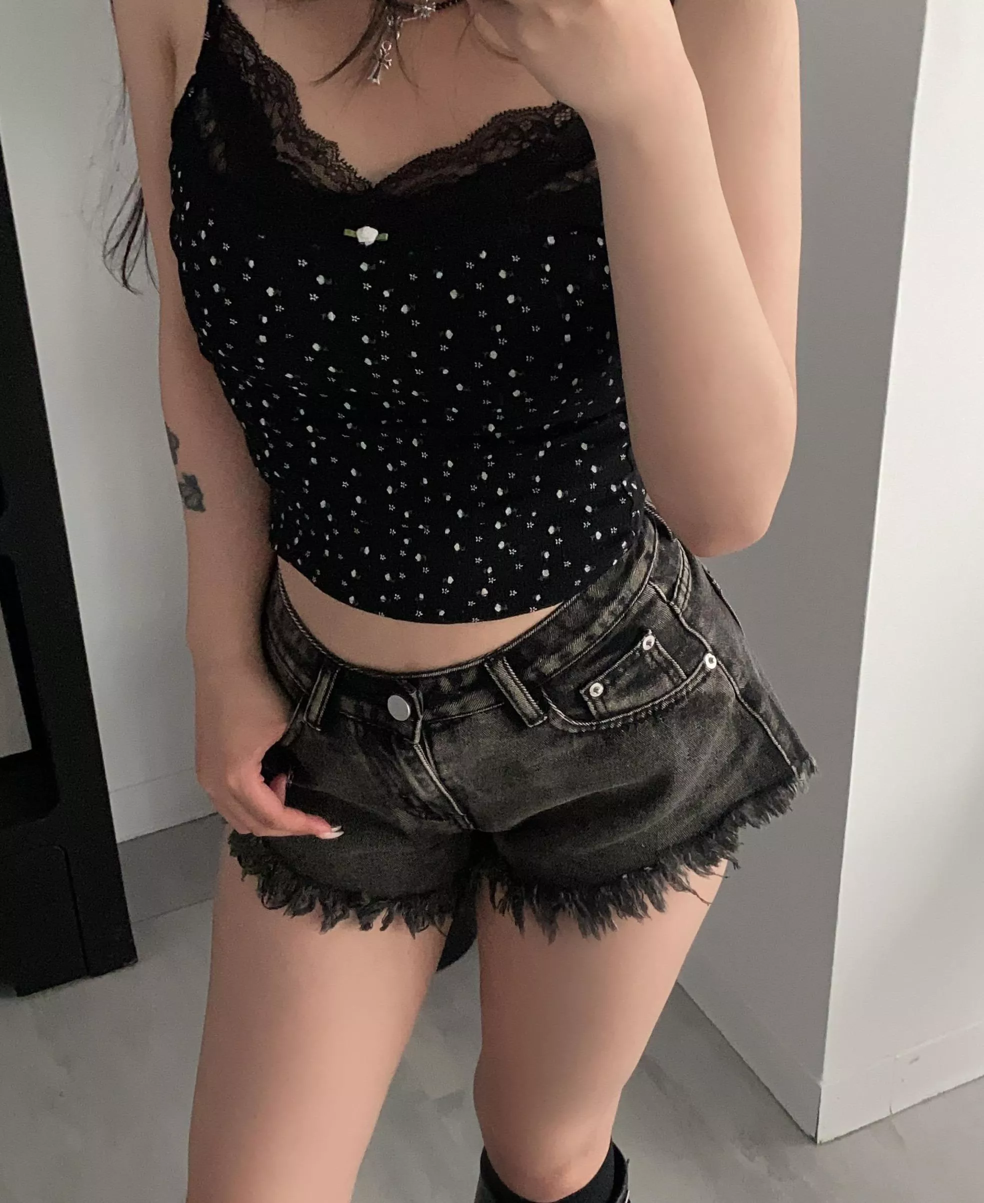 復古水洗炭黑牛仔短褲