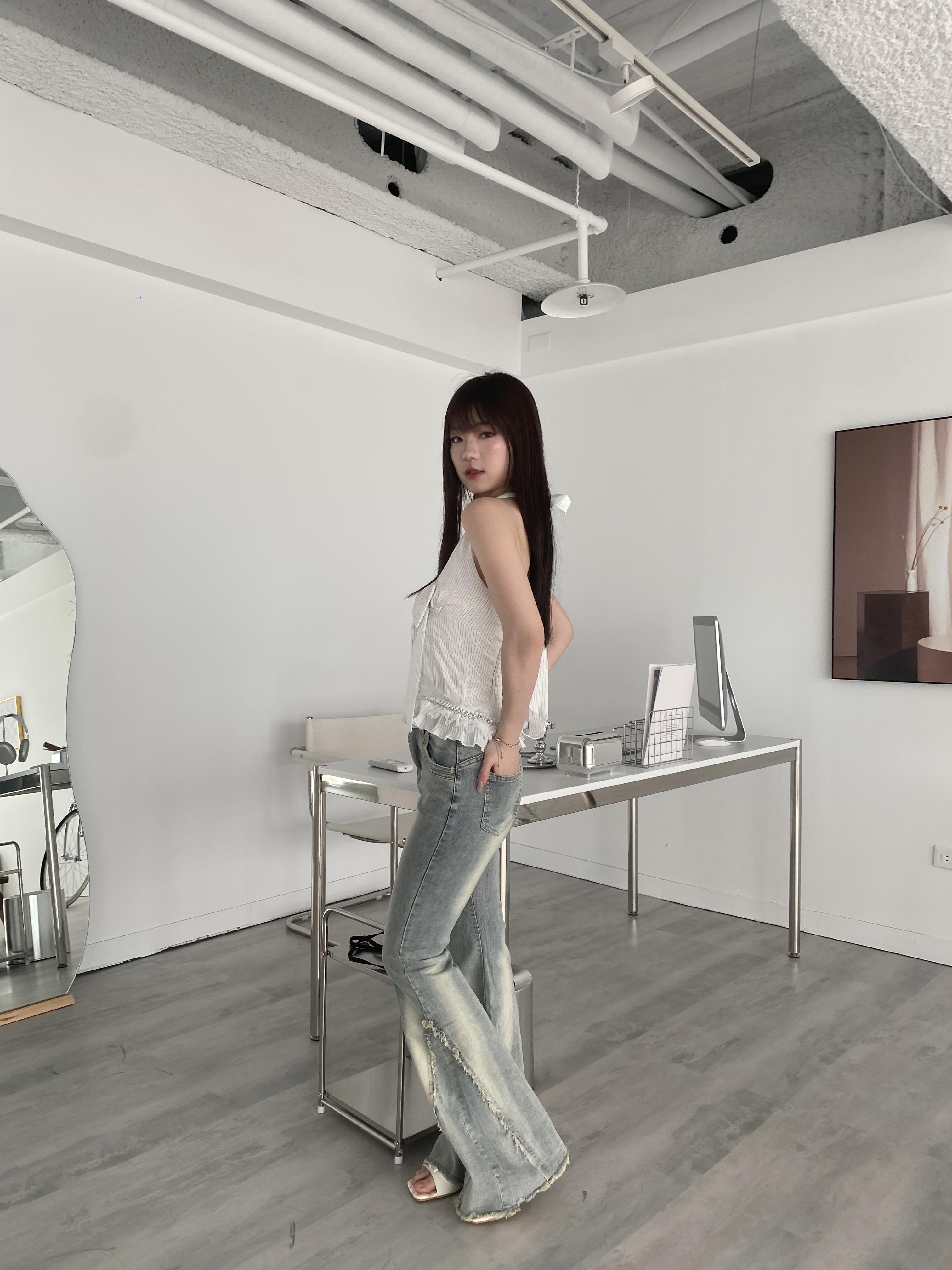 現貨+預購｜韓女姊姊 蝴蝶結蕾絲掛脖上衣