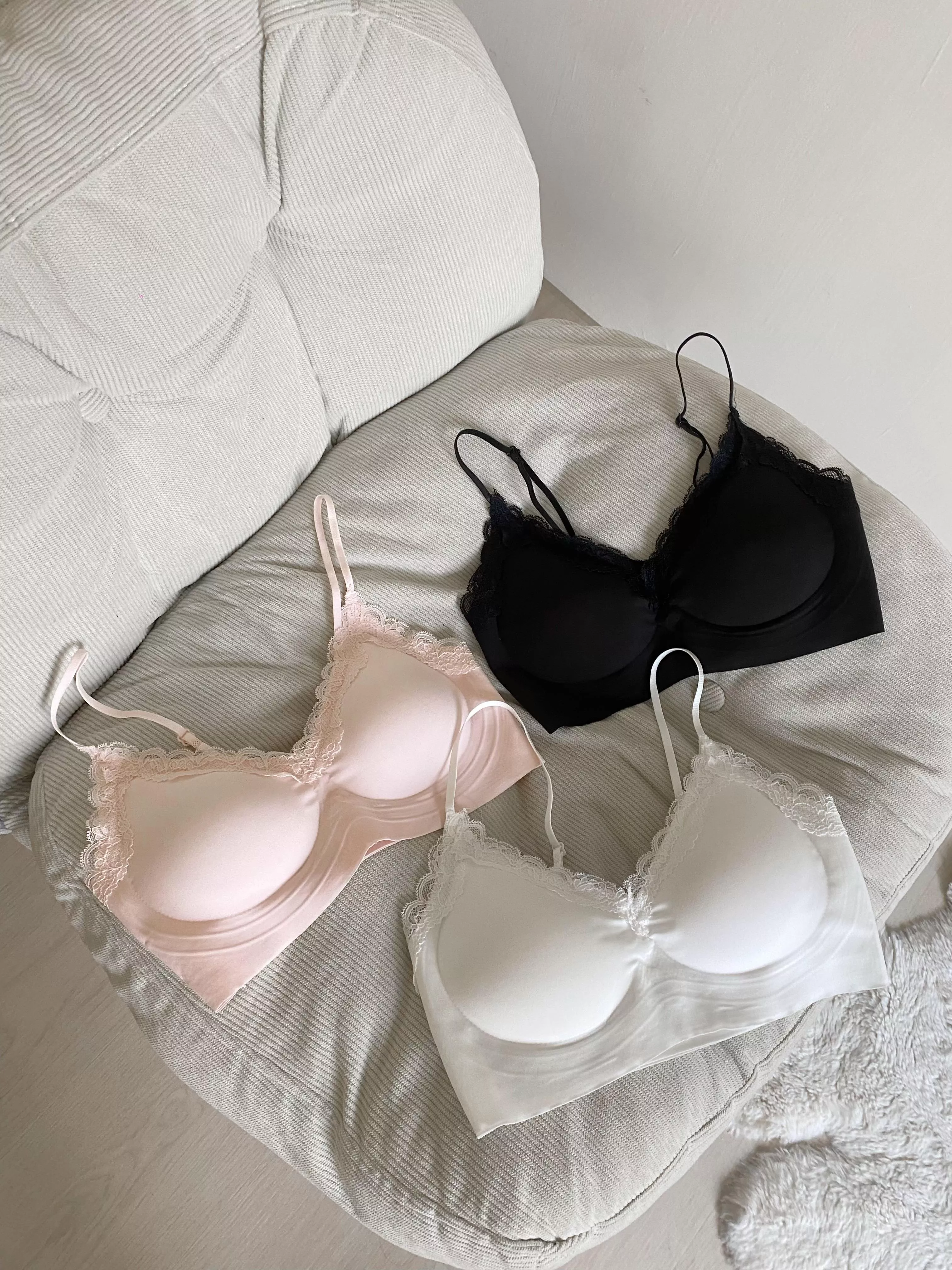 純欲蕾絲內搭小背心（3colors）