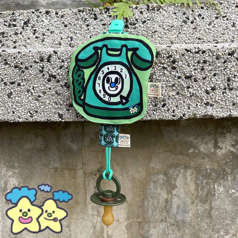Blingstartwins®️ ☎20年沒換電話的系列☎（多功能安，手作平安符，手帕夾，奶嘴防塵罩組）