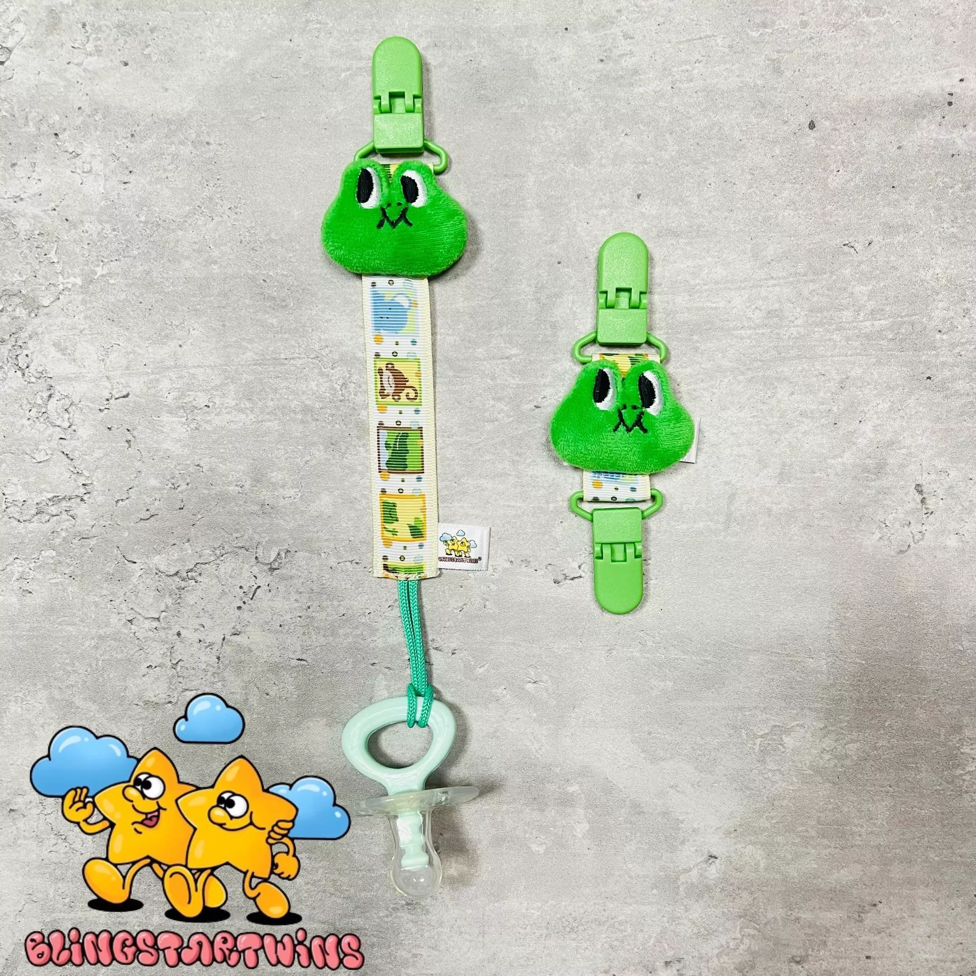 Blingstartwins®️青蛙系列奶嘴練vs萬用夾 Blingstartwins®️青蛙系列奶嘴練vs萬用夾