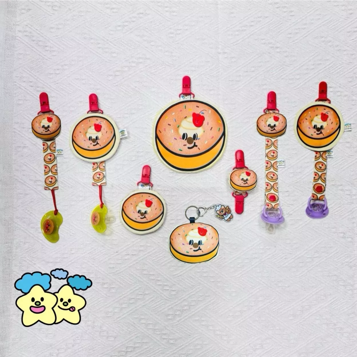 Blingstartwins®️甜甜圈系列(平安符袋 , 奶嘴防塵罩組 , 奶嘴鍊 , 手帕夾)