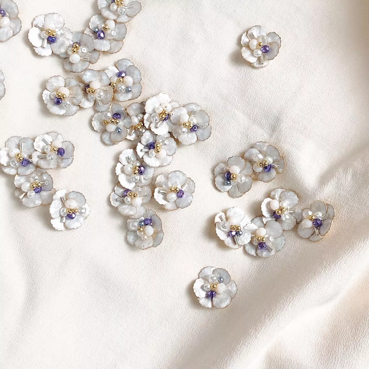 Ａ款 經典繁花系列-山茶花耳環