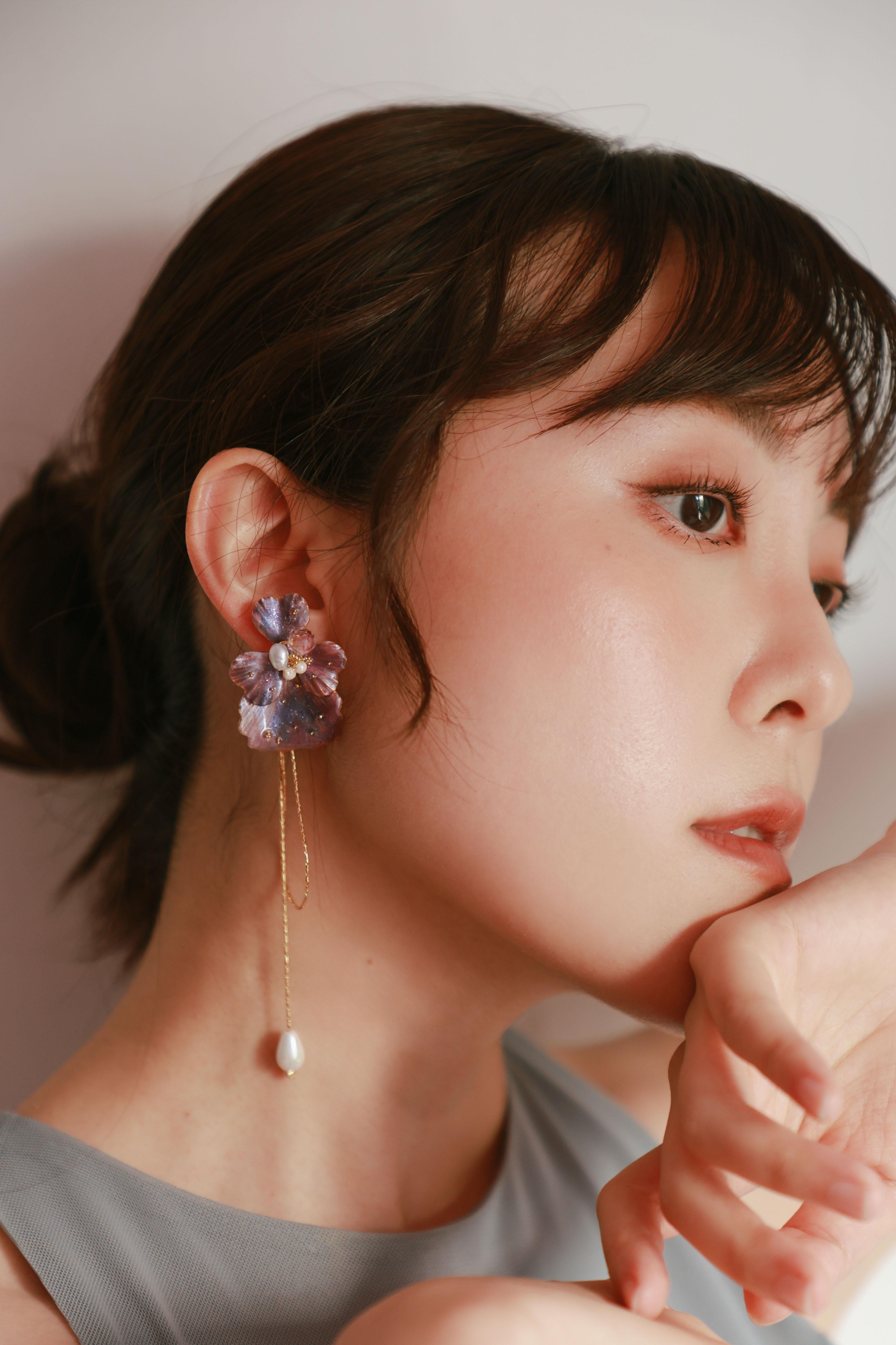 春季限定藍莓優格 垂墜不對稱花耳環