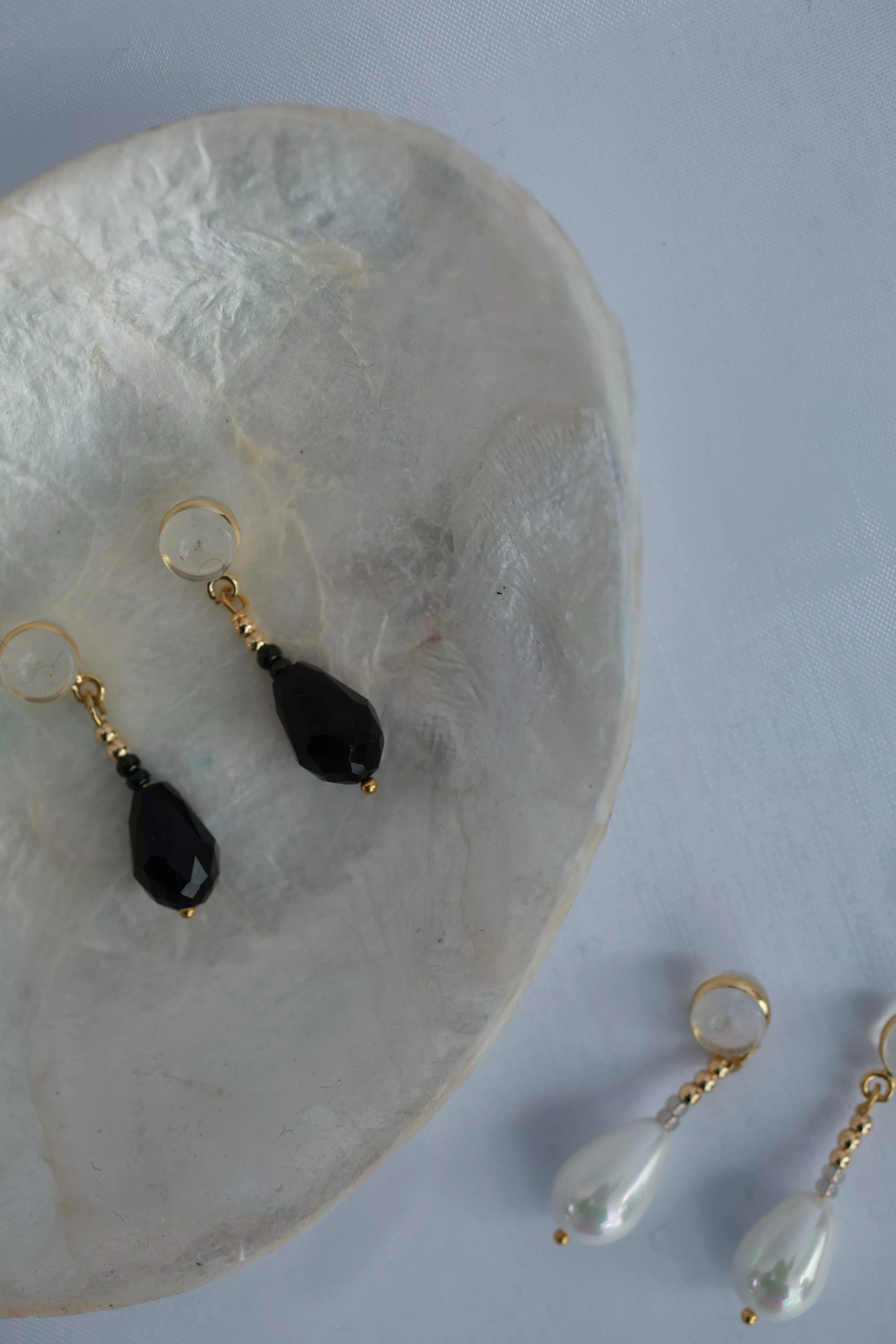 搭配 天鵝湖 神秘黑雪白兩款 後扣鏈