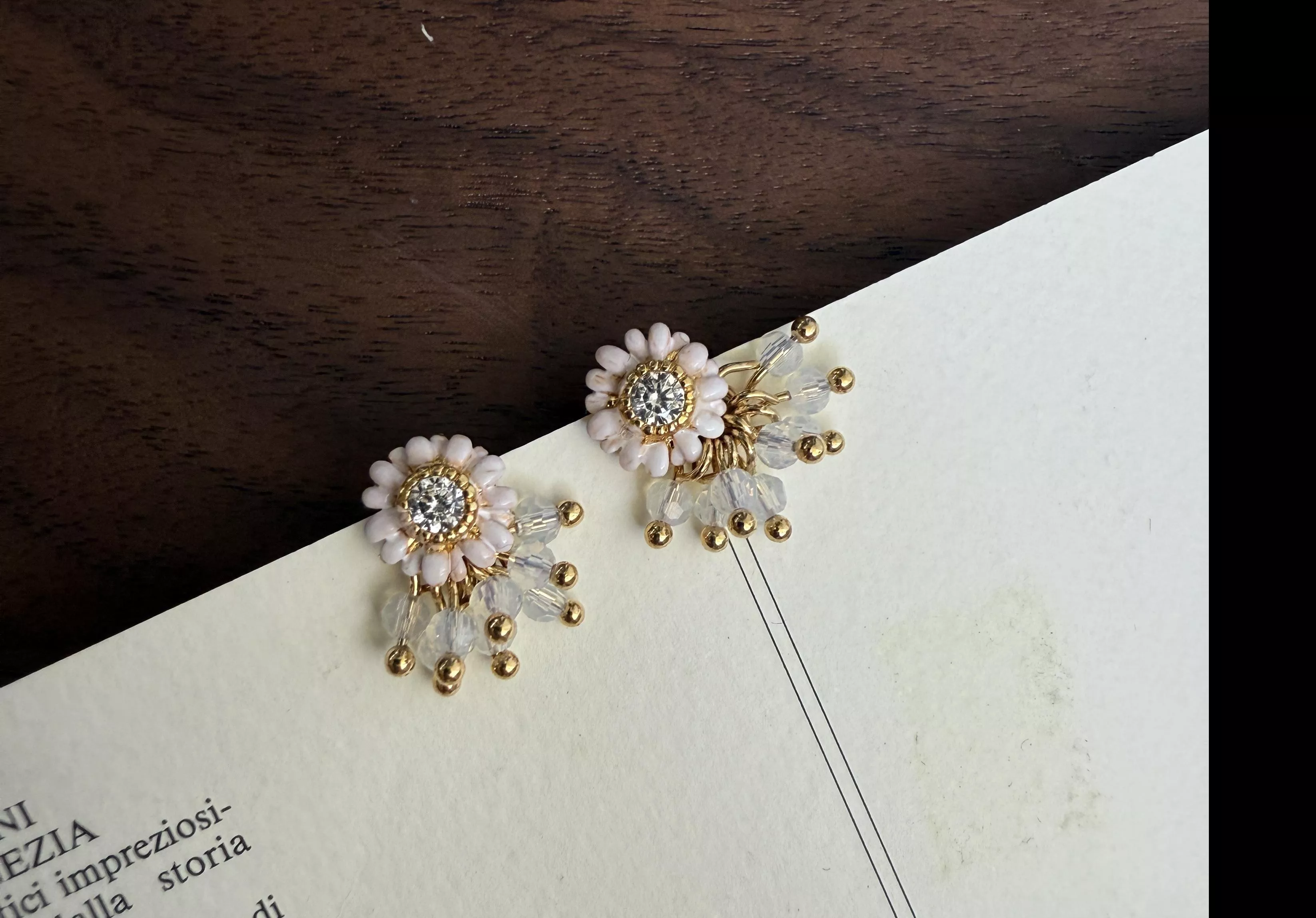 夏日白琺瑯小雛菊 純銀925耳針 /矽膠耳夾