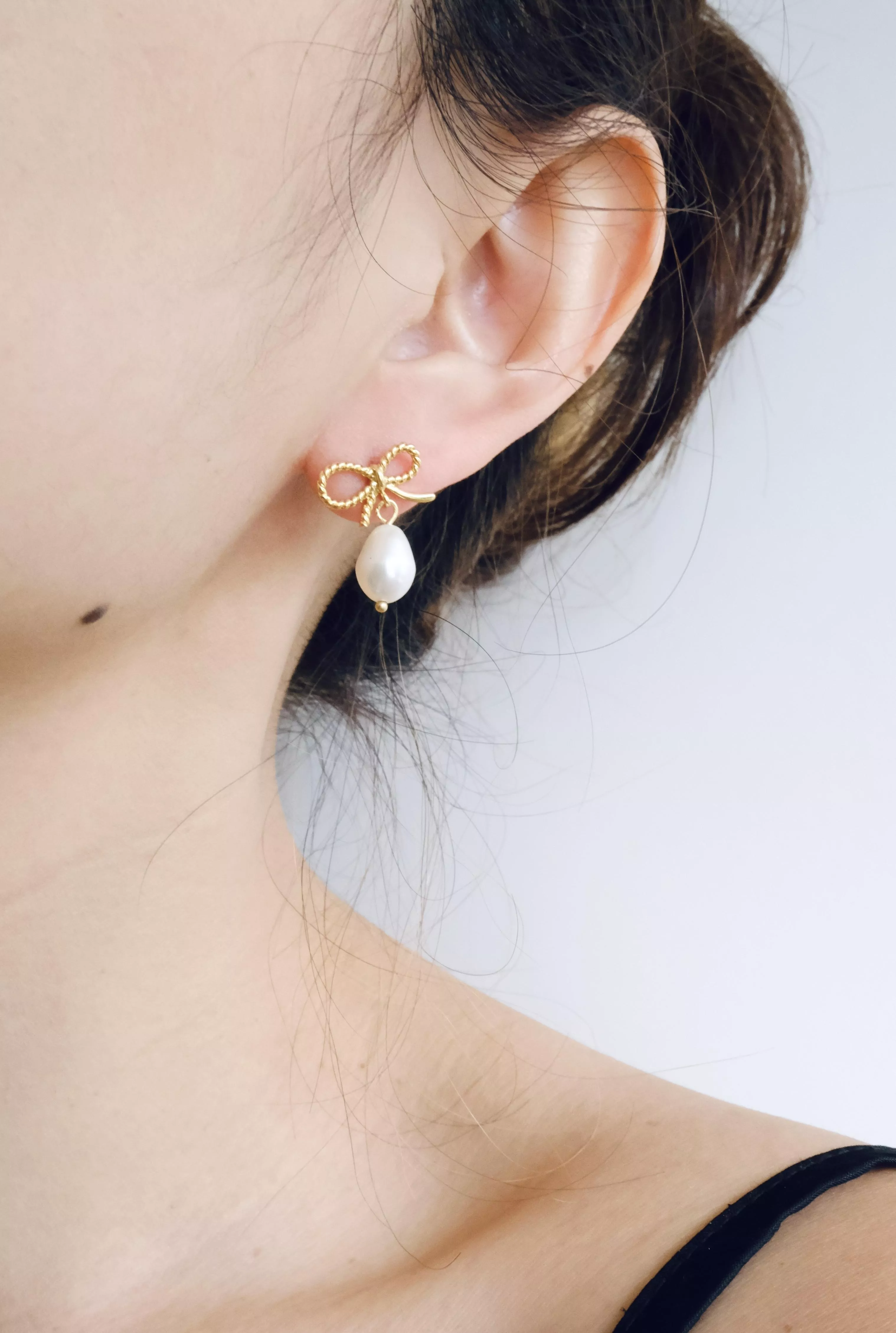 淡水珍珠蝴蝶結  耳環 淡水珍珠蝴蝶結  耳環