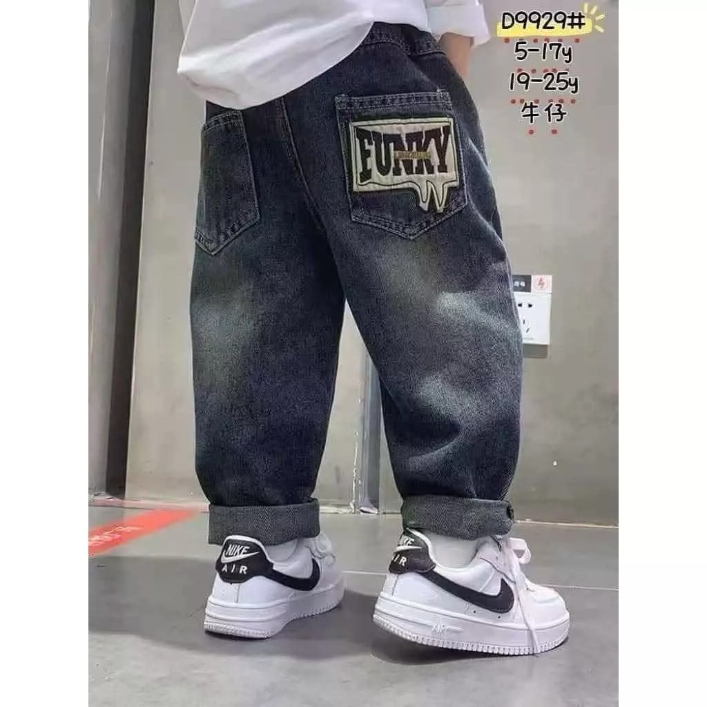 北屯實體店❤現貨 大中小童 - 後口袋布標牛仔褲✩米米童著-D0711