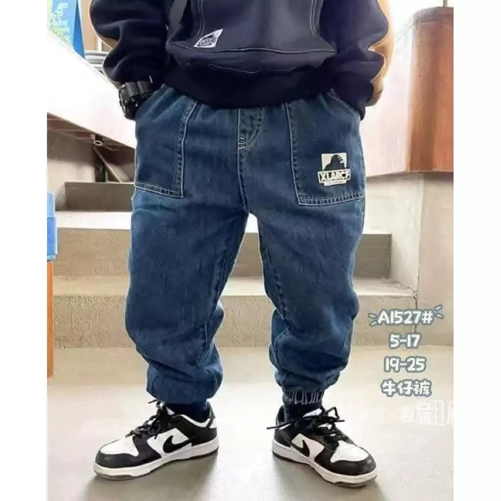 北屯實體店❤現貨 大童~大口袋刺繡牛仔縮口褲(無刷白)✩米米童著-A0045