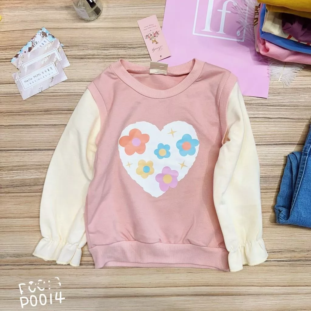 北屯實體店❤現貨 拼接袖愛心花朵長袖上衣✩米米童著-P0014