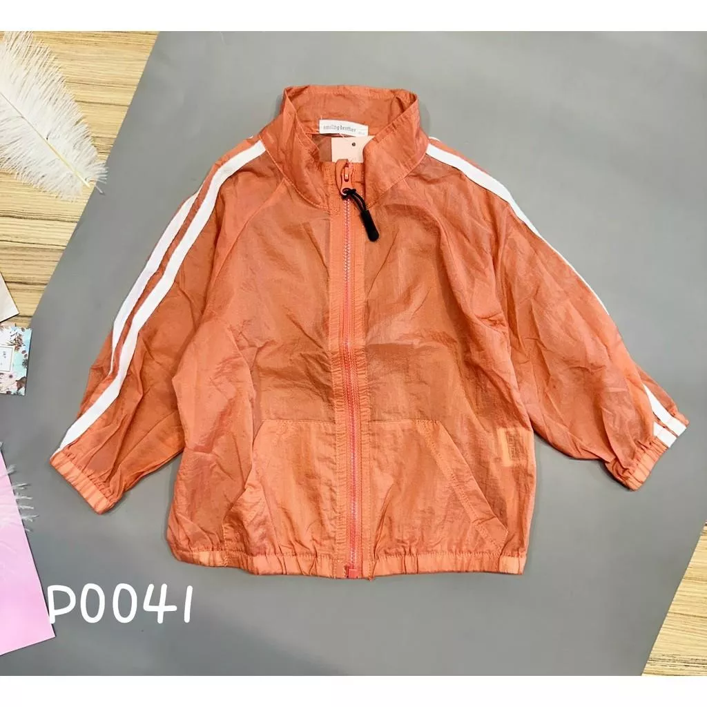 北屯實體店❤現貨 薄款透氣防曬邊條外套✩米米童著-P0041