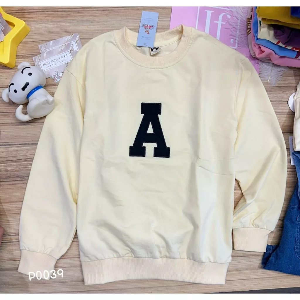 北屯實體店❤現貨 大童 杏色A字母上衣✩米米童著-P0039