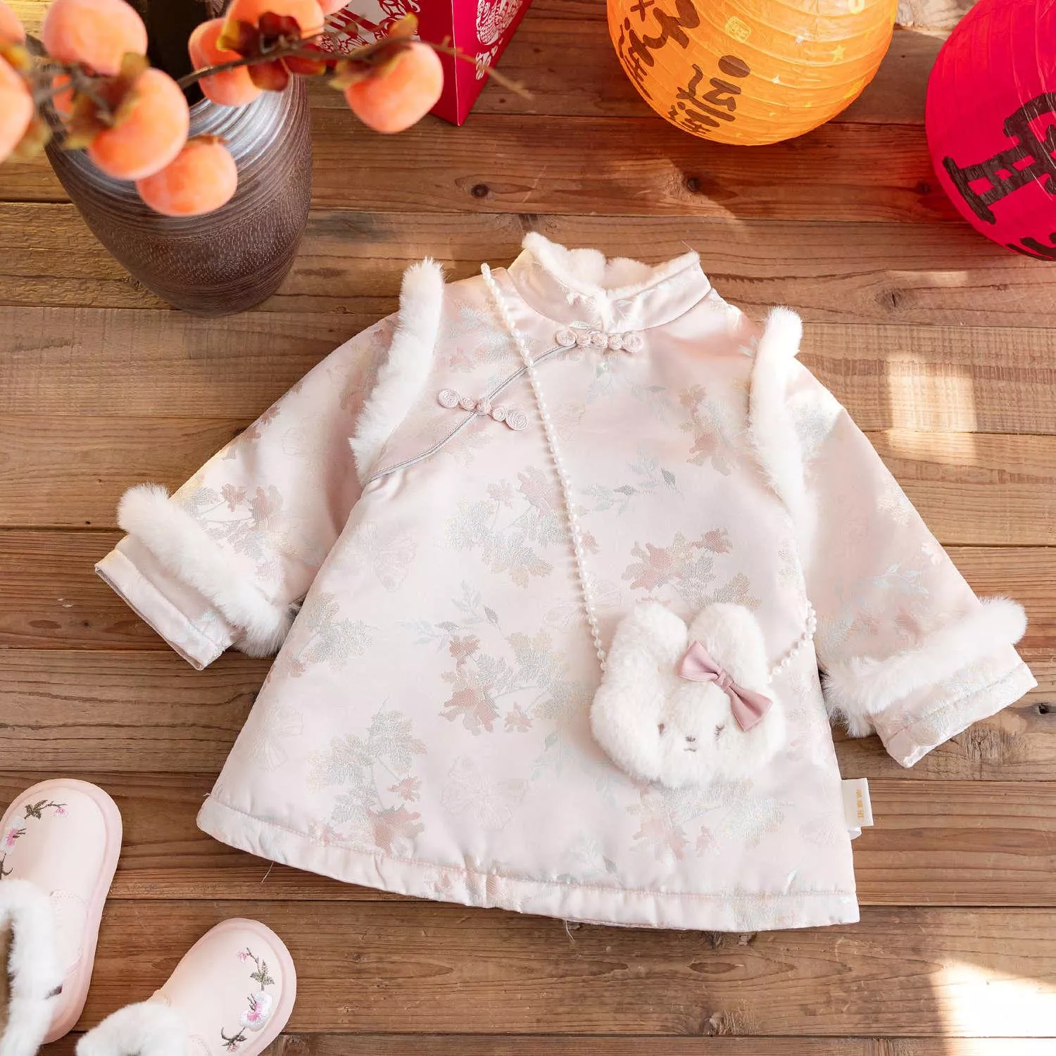 預購 兔兔旗袍拜年服 含小兔包唷 (80~130)