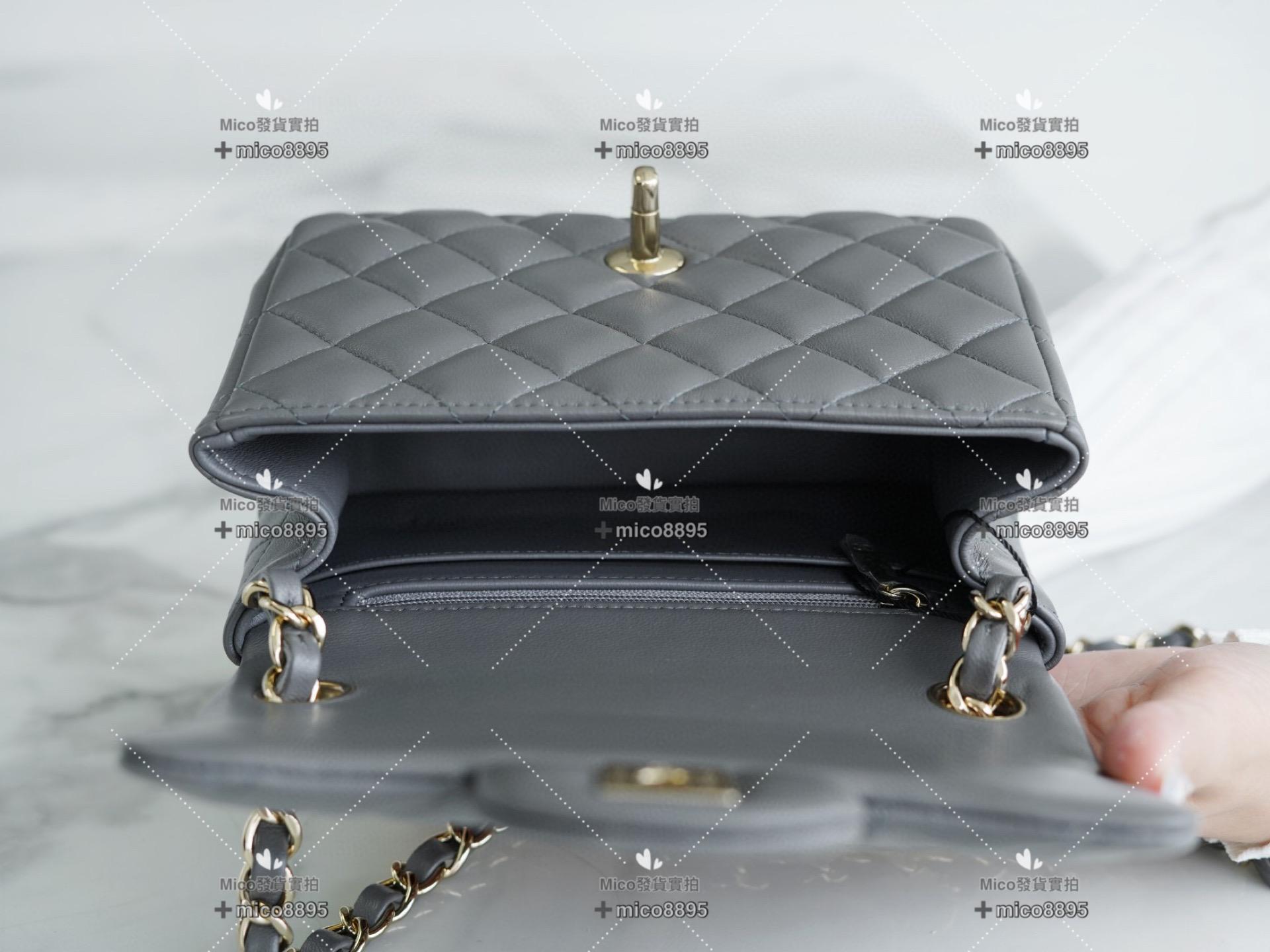 Chanel 「Classic Flap」經典口蓋包 深灰色 方胖子 18cm